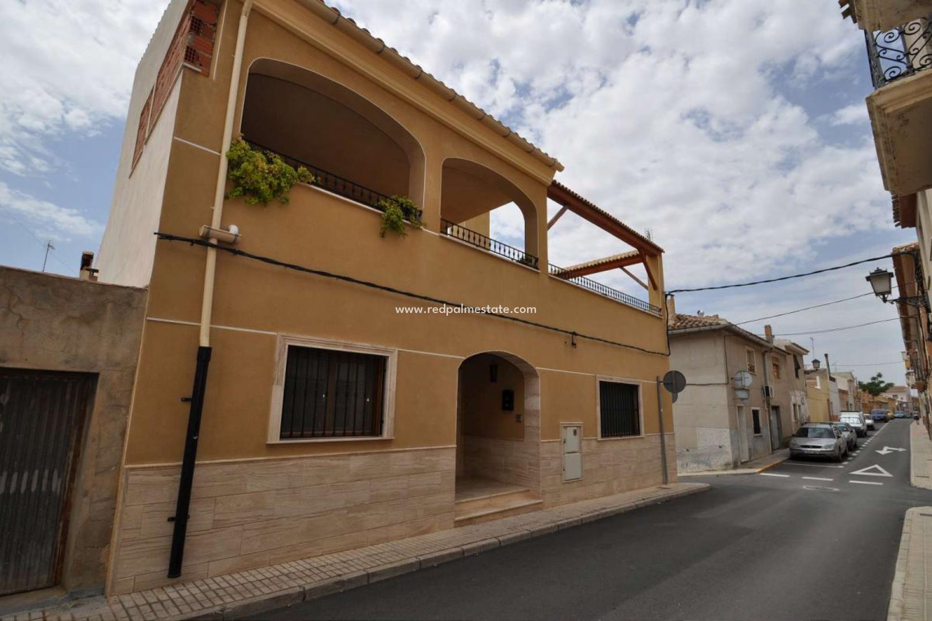 Resale - Town House -
Pinoso - Inland