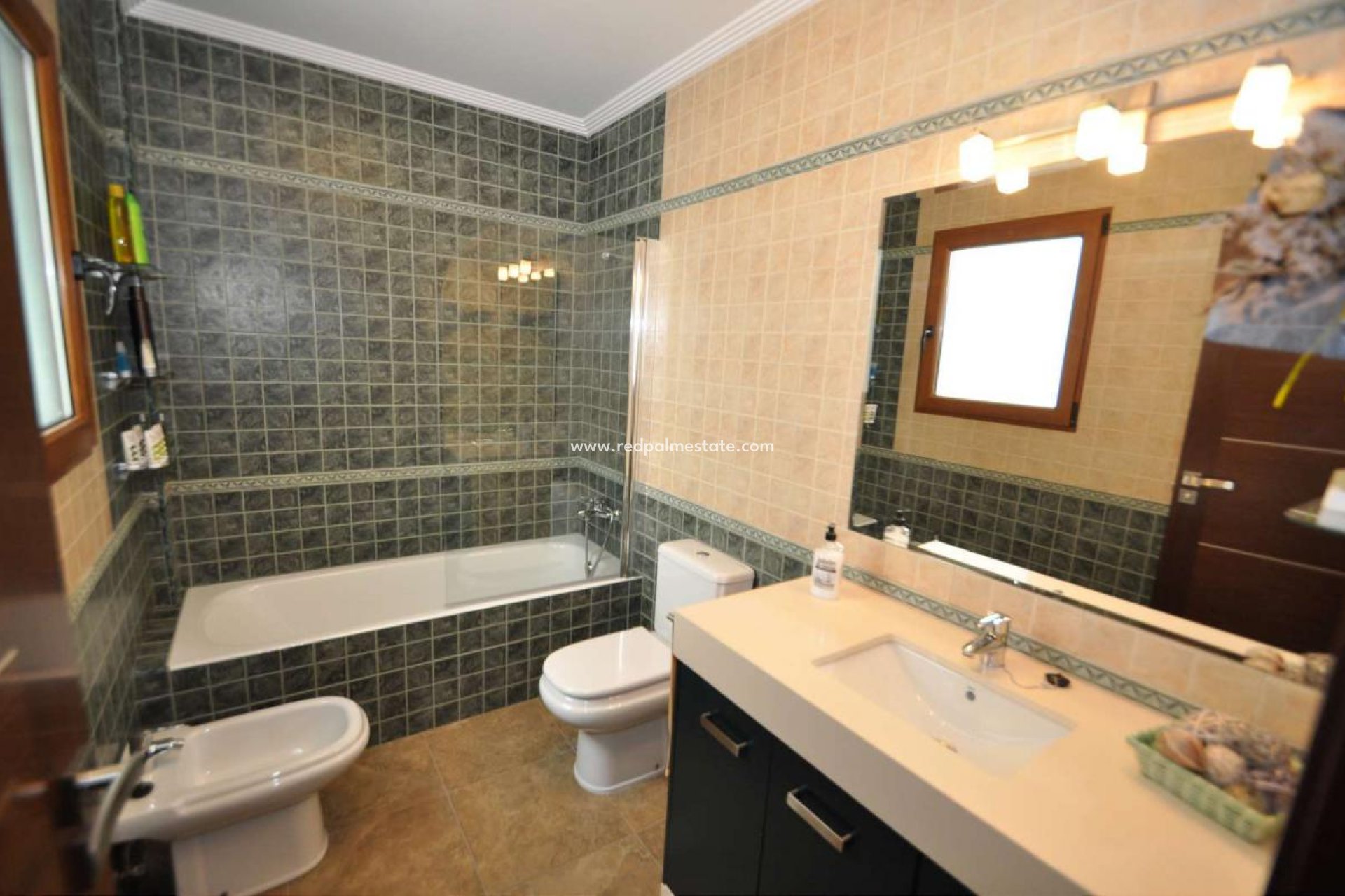 Resale - Town House -
Pinoso - Inland