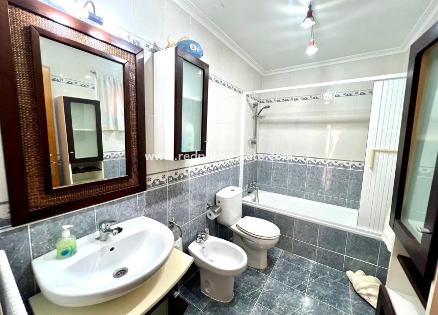 Resale - Town House -
Pinoso - Inland