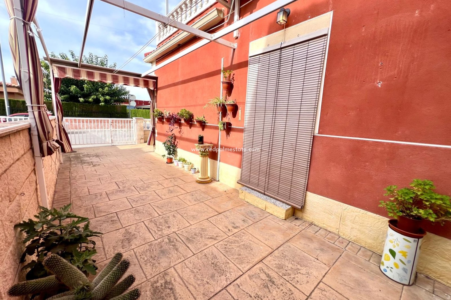 Resale - Town House -
Pinoso - Inland