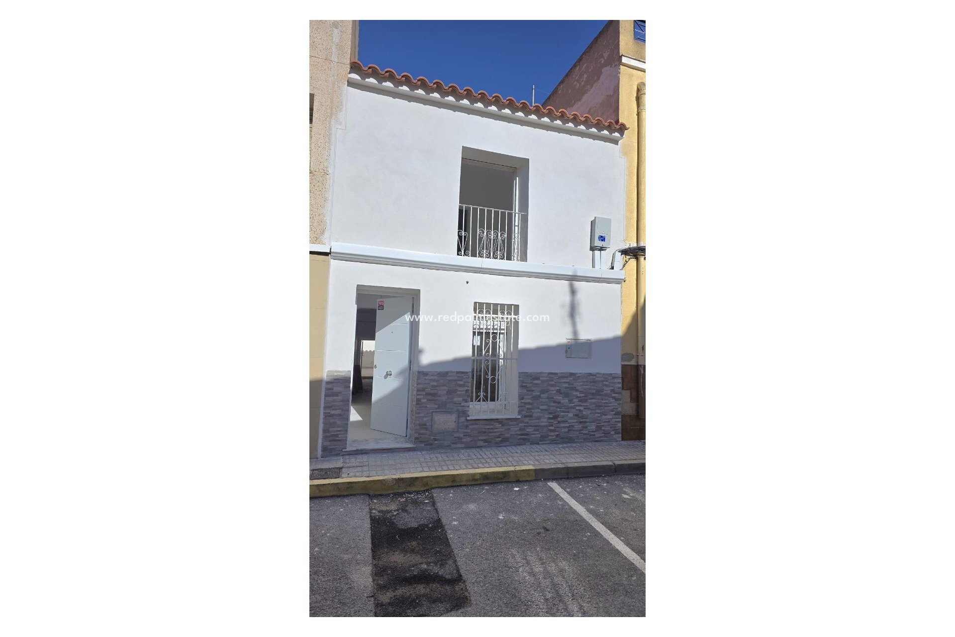 Resale - Town House -
Pinoso - Inland