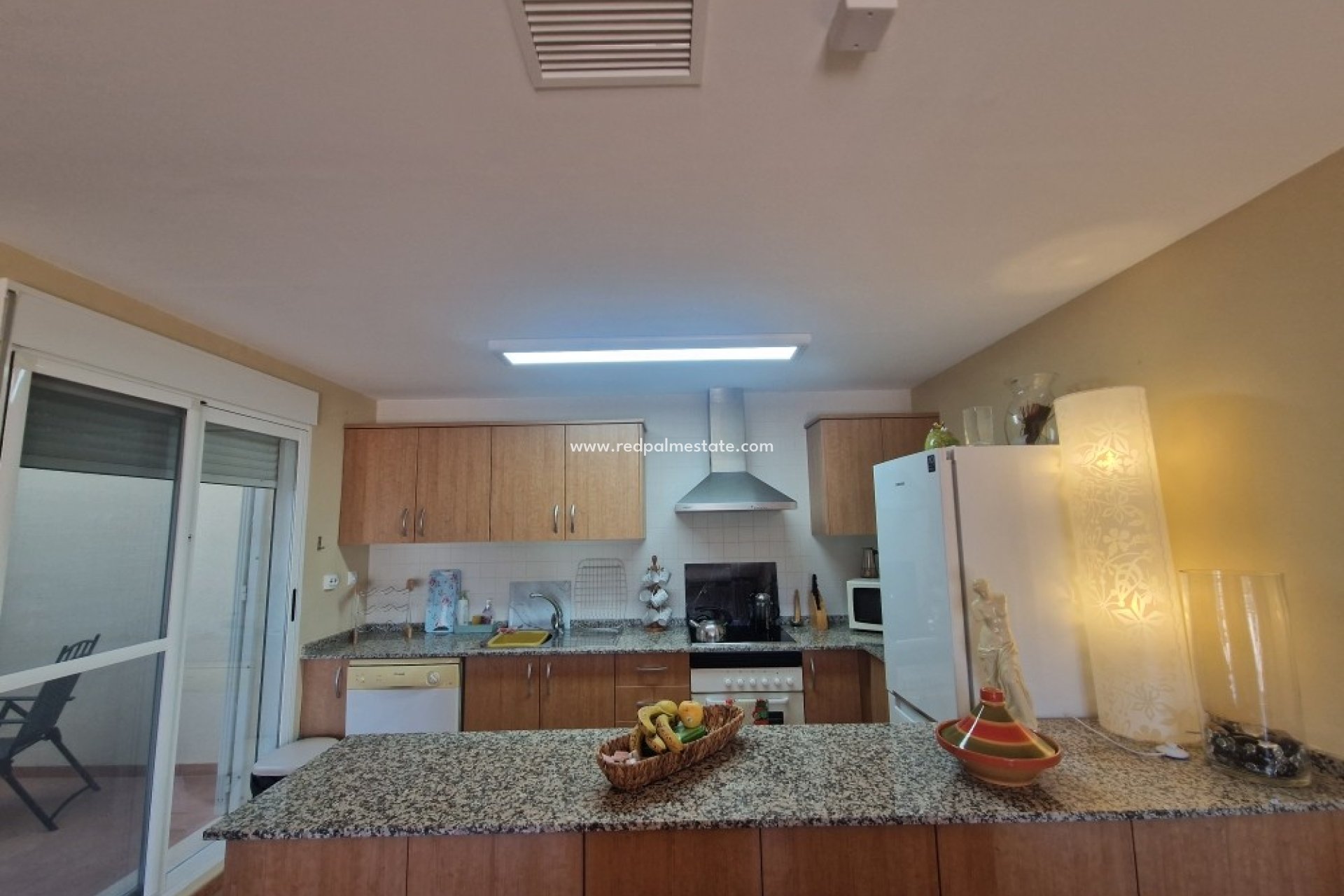 Resale - Town House -
Relleu - Inland