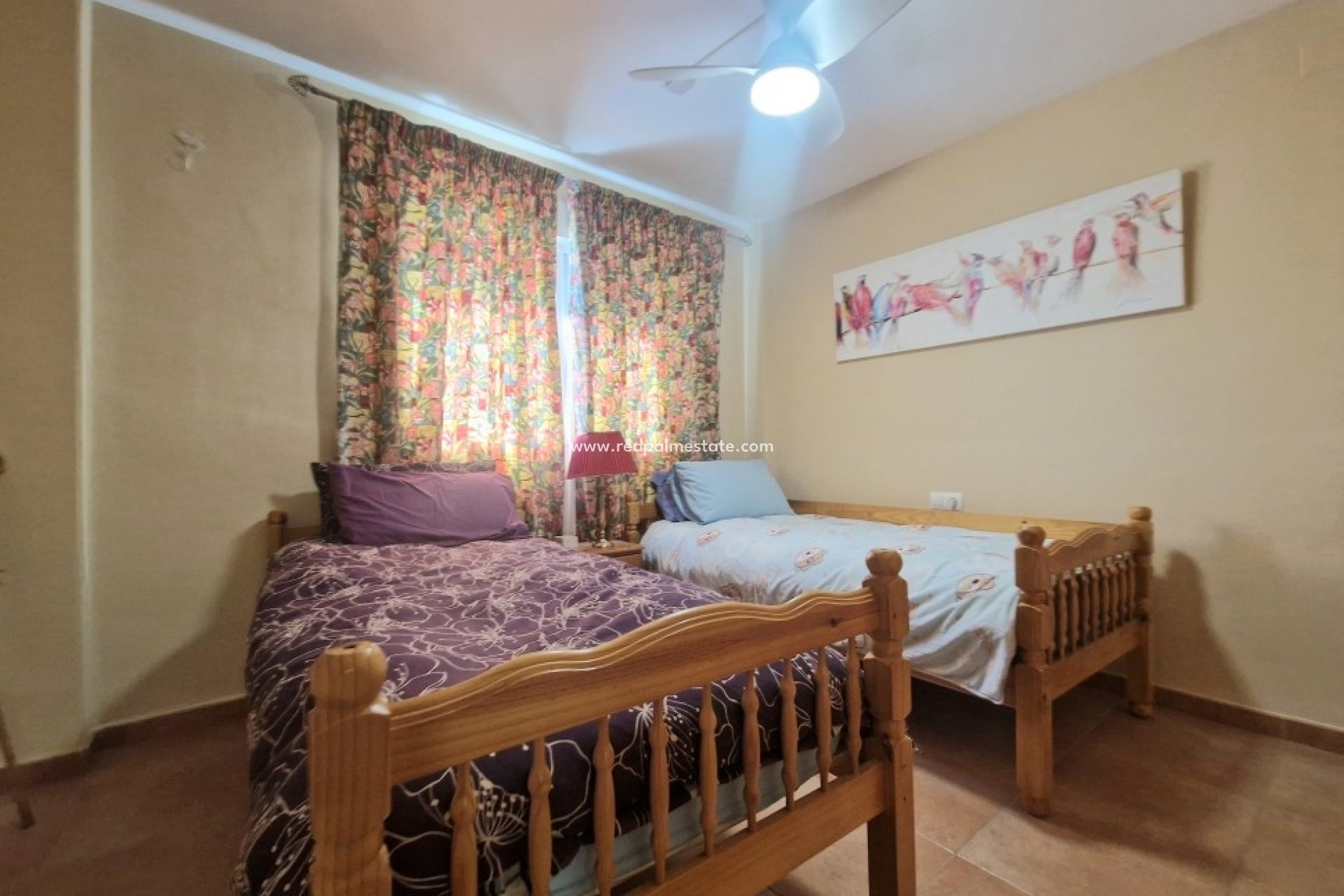 Resale - Town House -
Relleu - Inland