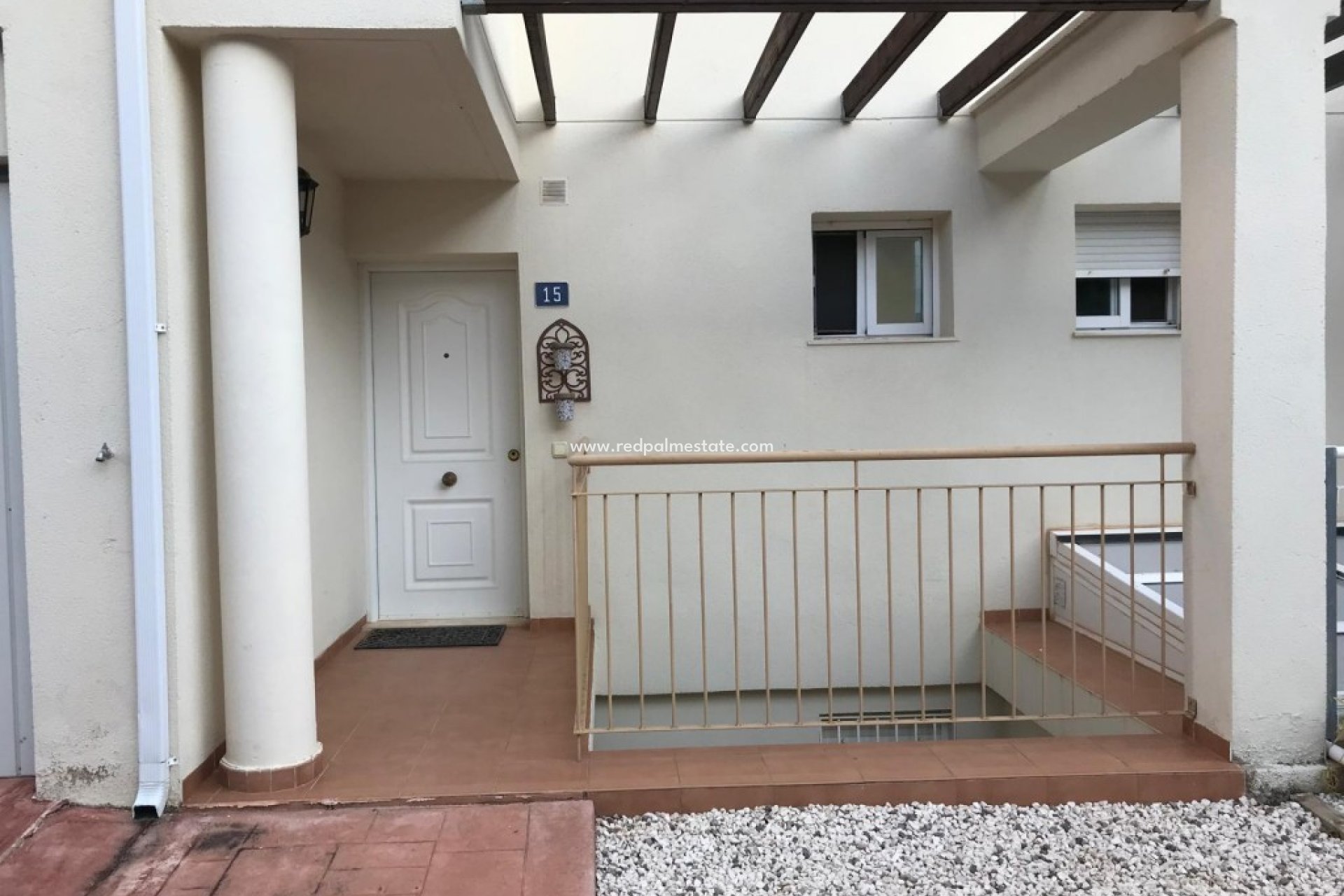 Resale - Town House -
Relleu - Inland