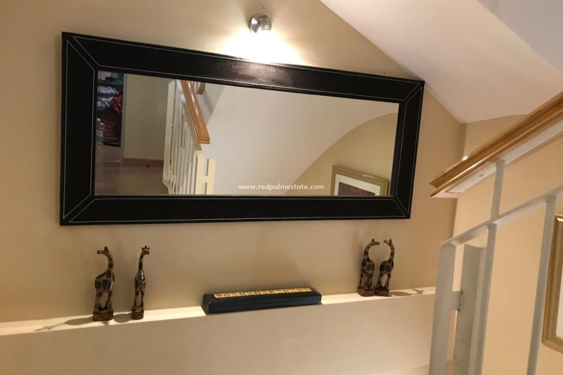 Resale - Town House -
Relleu - Inland