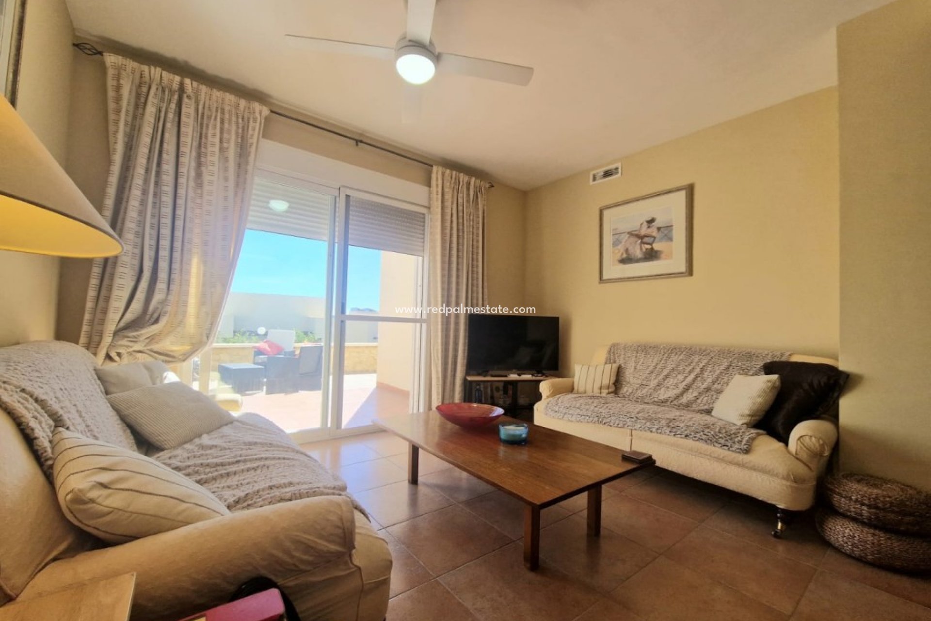 Resale - Town House -
Relleu - Inland