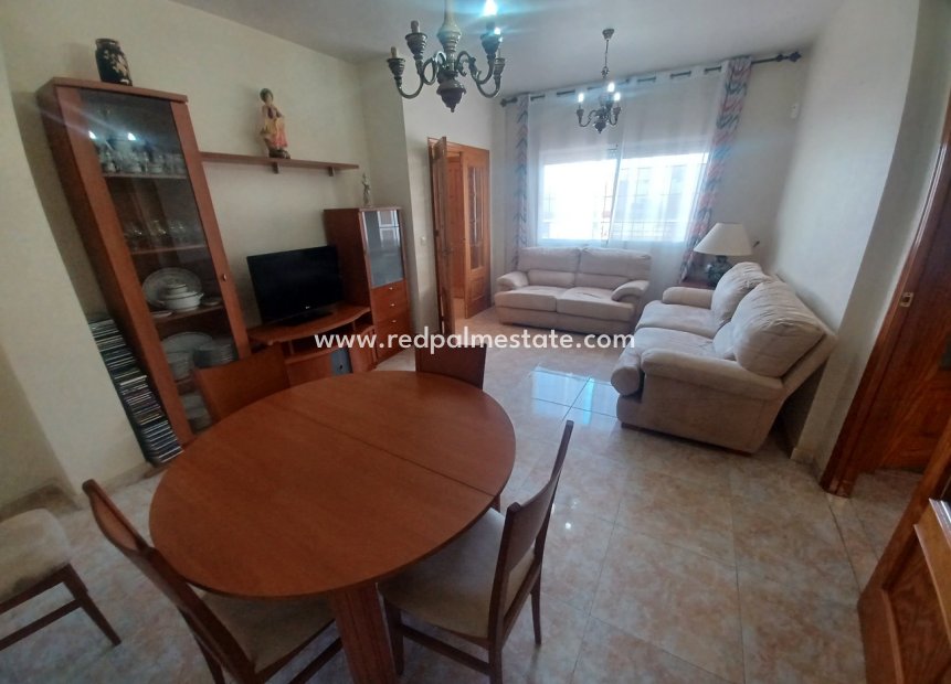 Resale - Town House -
ROLDAN - Inland