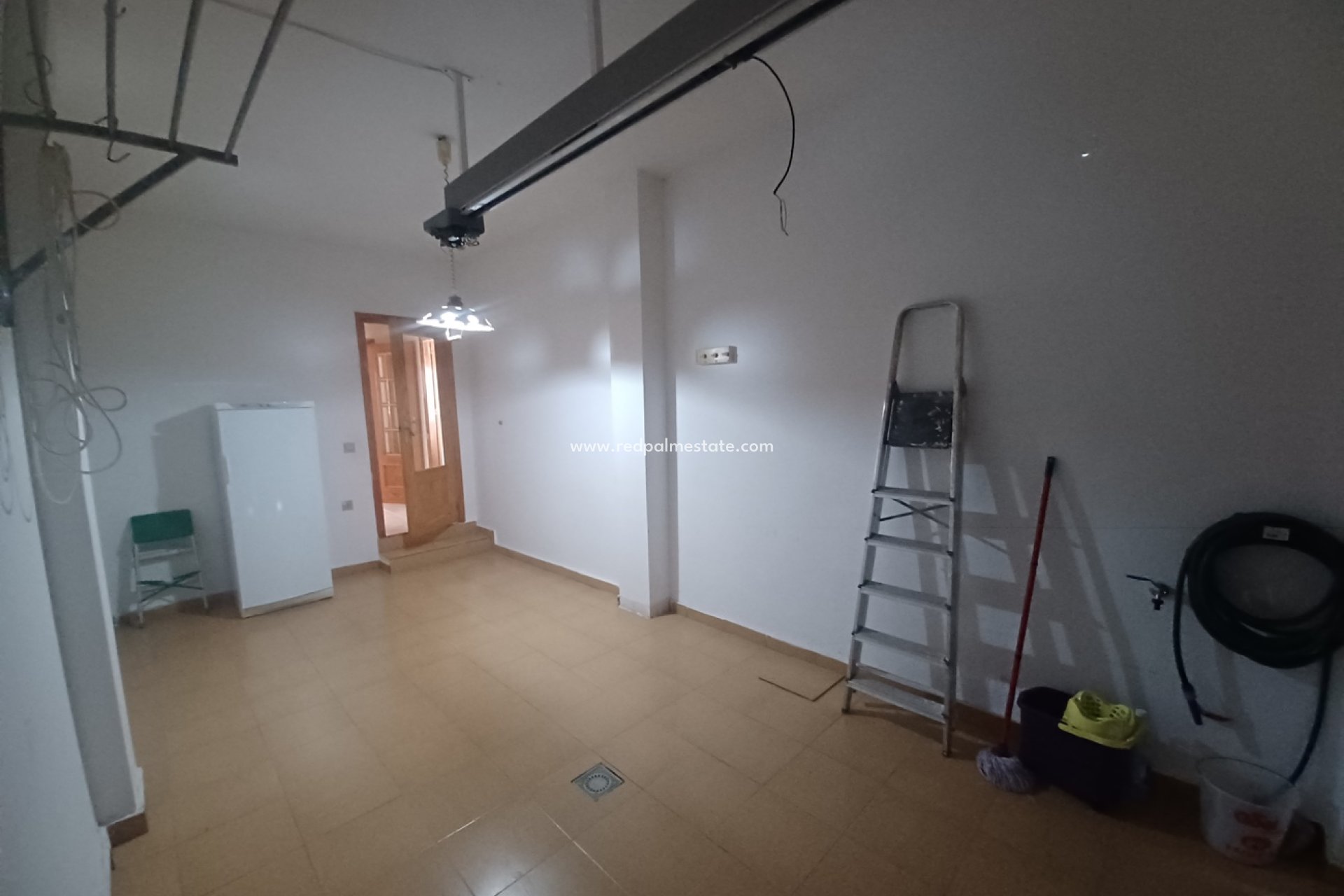 Resale - Town House -
ROLDAN - Inland