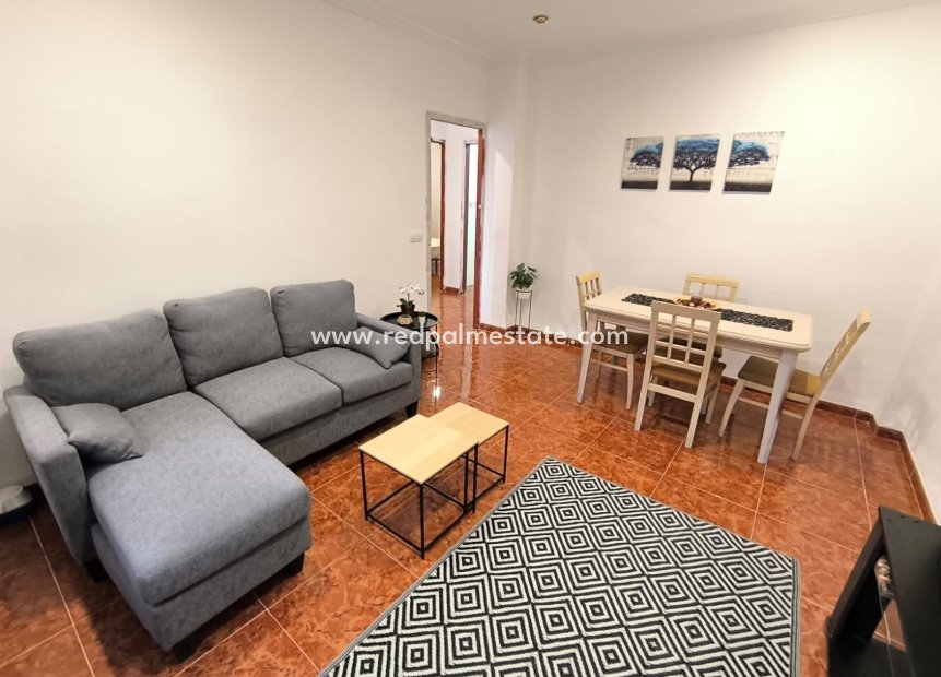 Resale - Town House -
Salinas - Inland