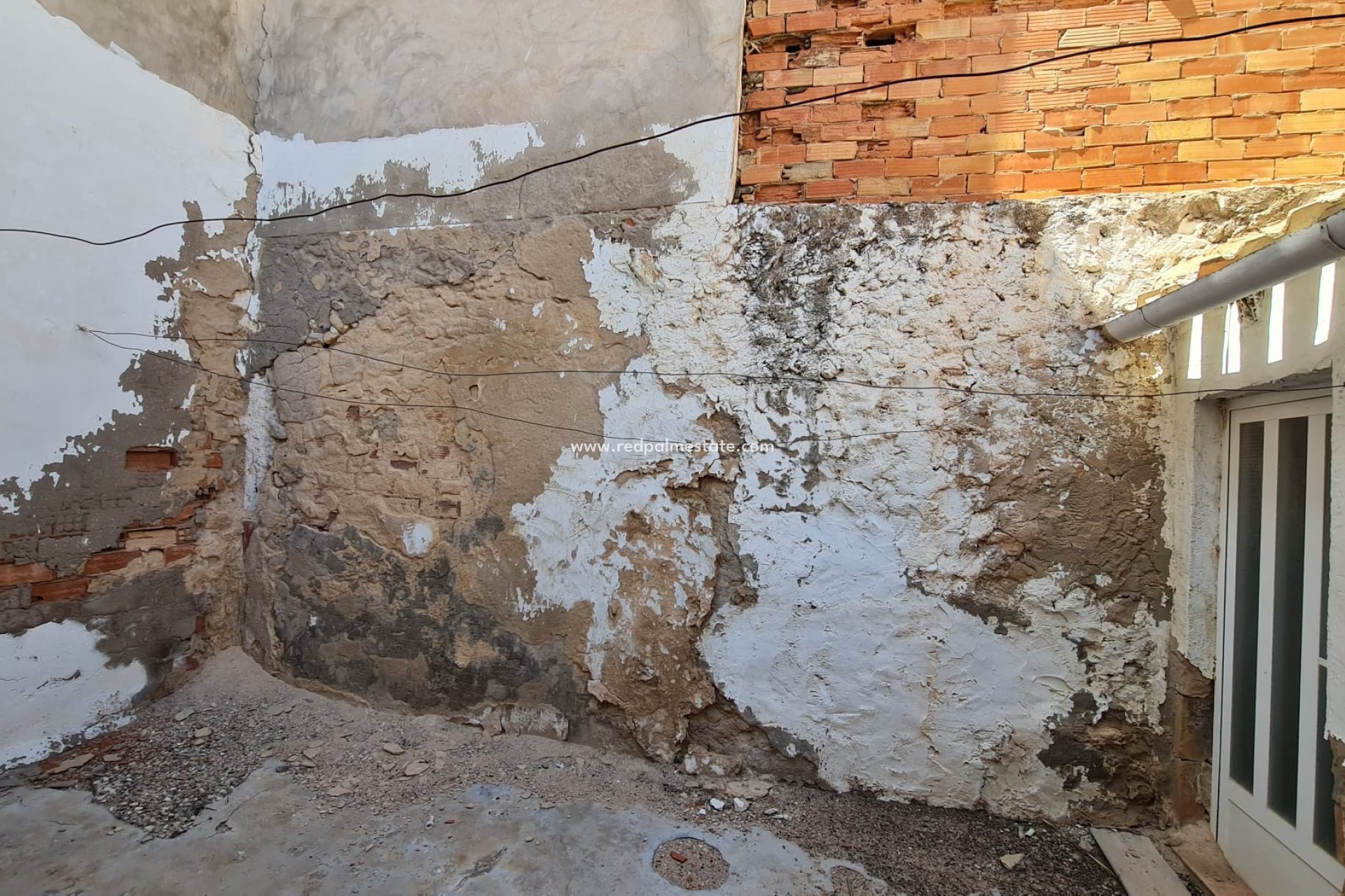 Resale - Town House -
Salinas - Inland