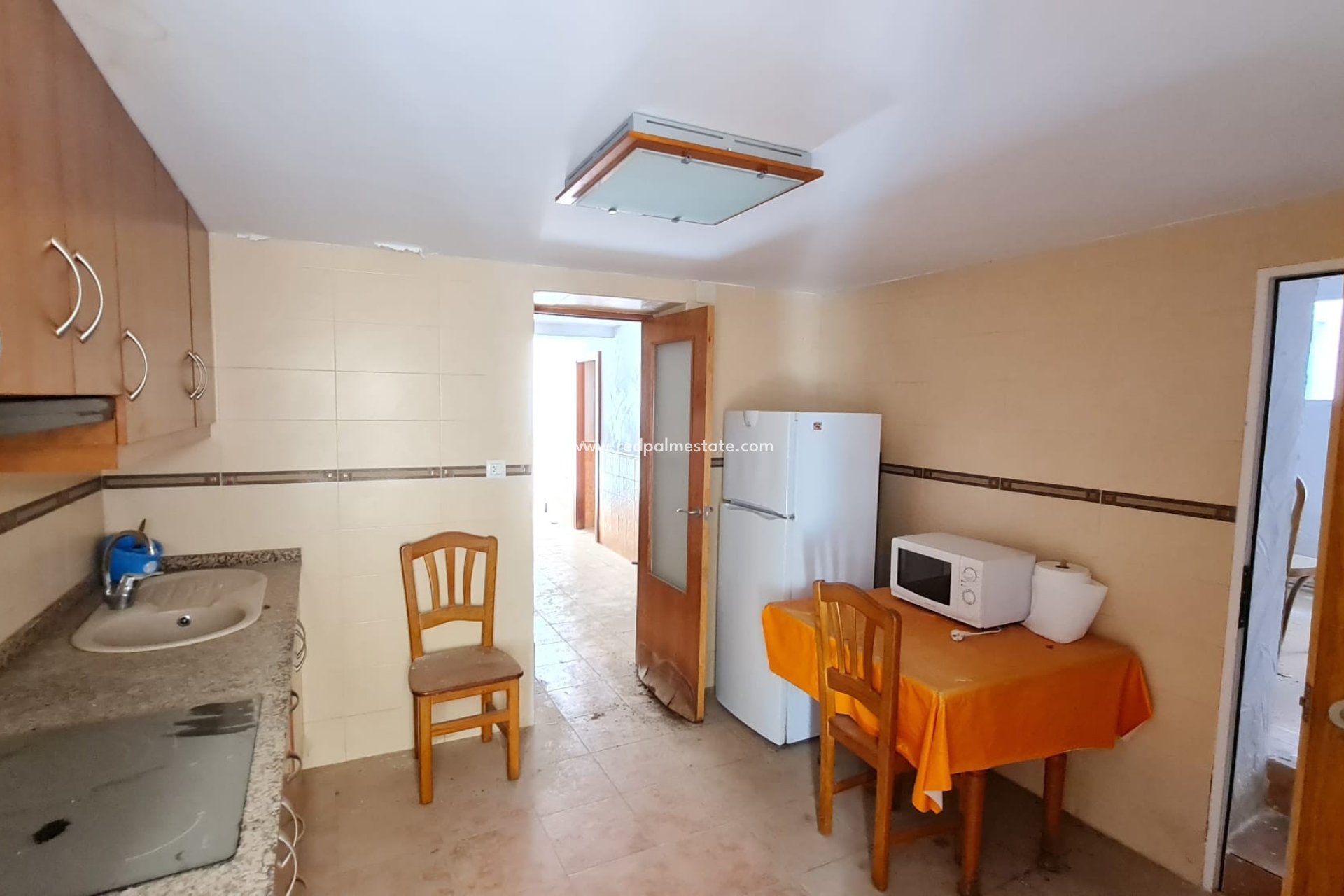 Resale - Town House -
Salinas - Inland