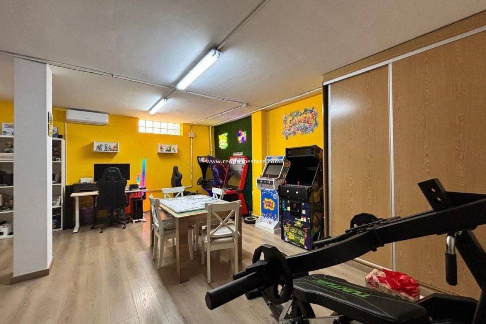 Resale - Town House -
San Javier - La Senda Del Recuerdo
