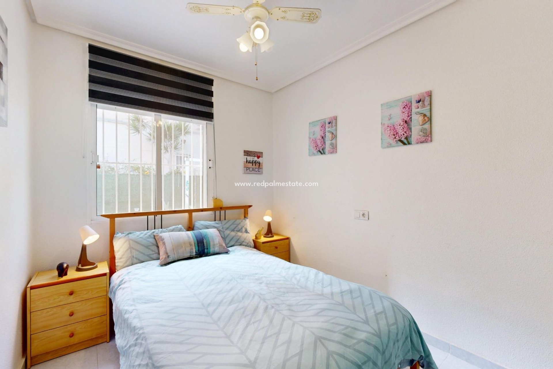Resale - Town House -
San Miguel de Salinas - 03193