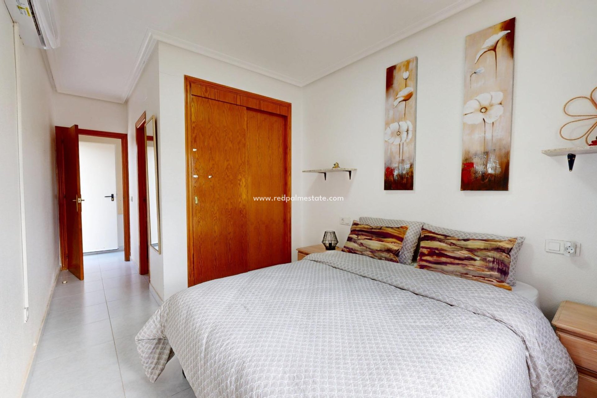 Resale - Town House -
San Miguel de Salinas - 03193