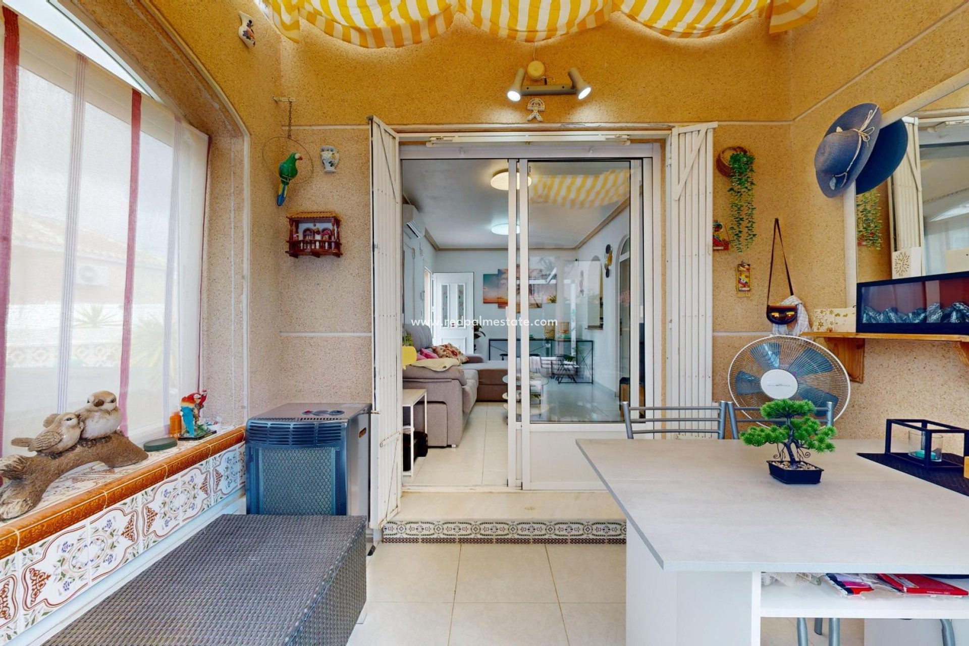 Resale - Town House -
San Miguel de Salinas - 03193