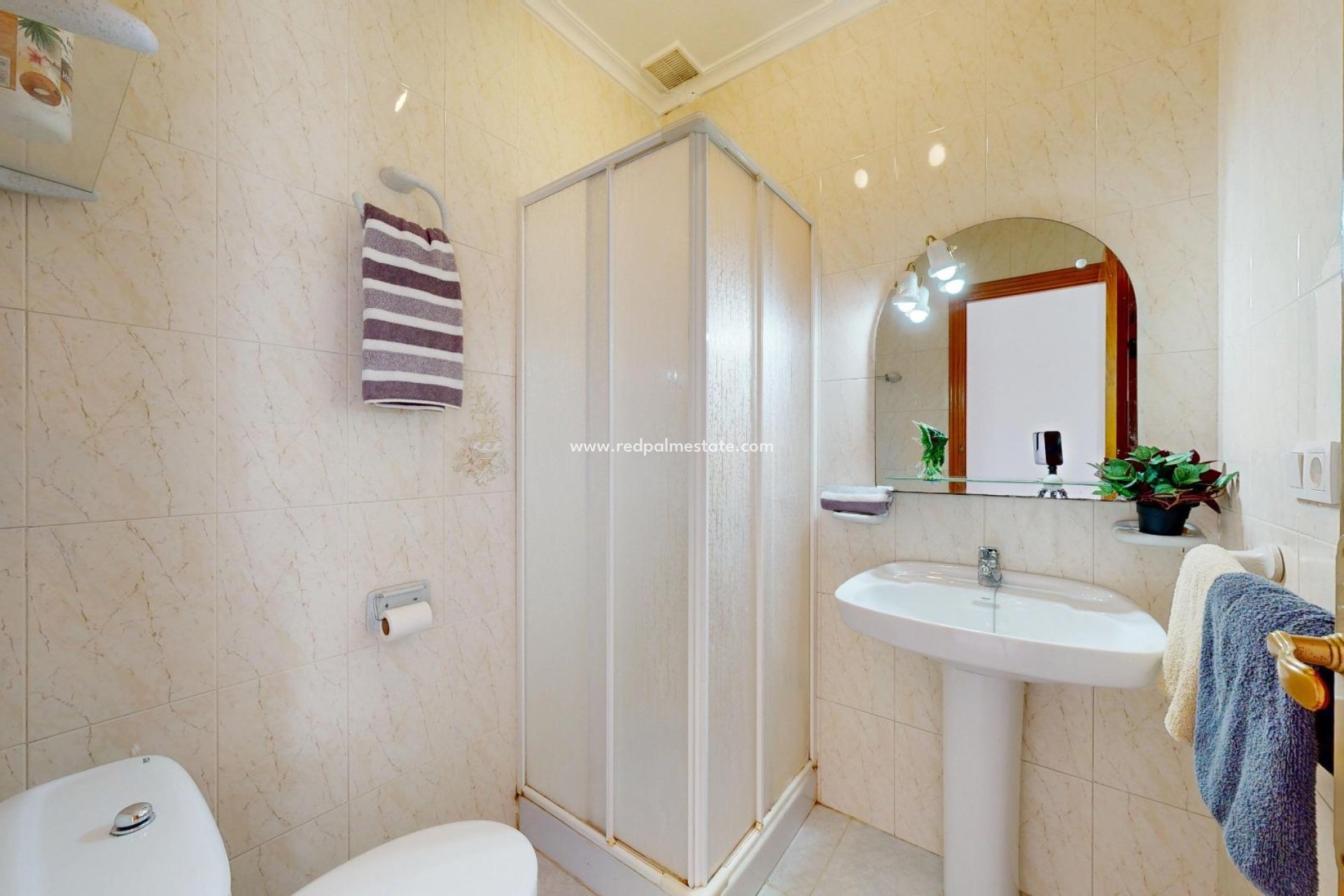 Resale - Town House -
San Miguel de Salinas - 03193