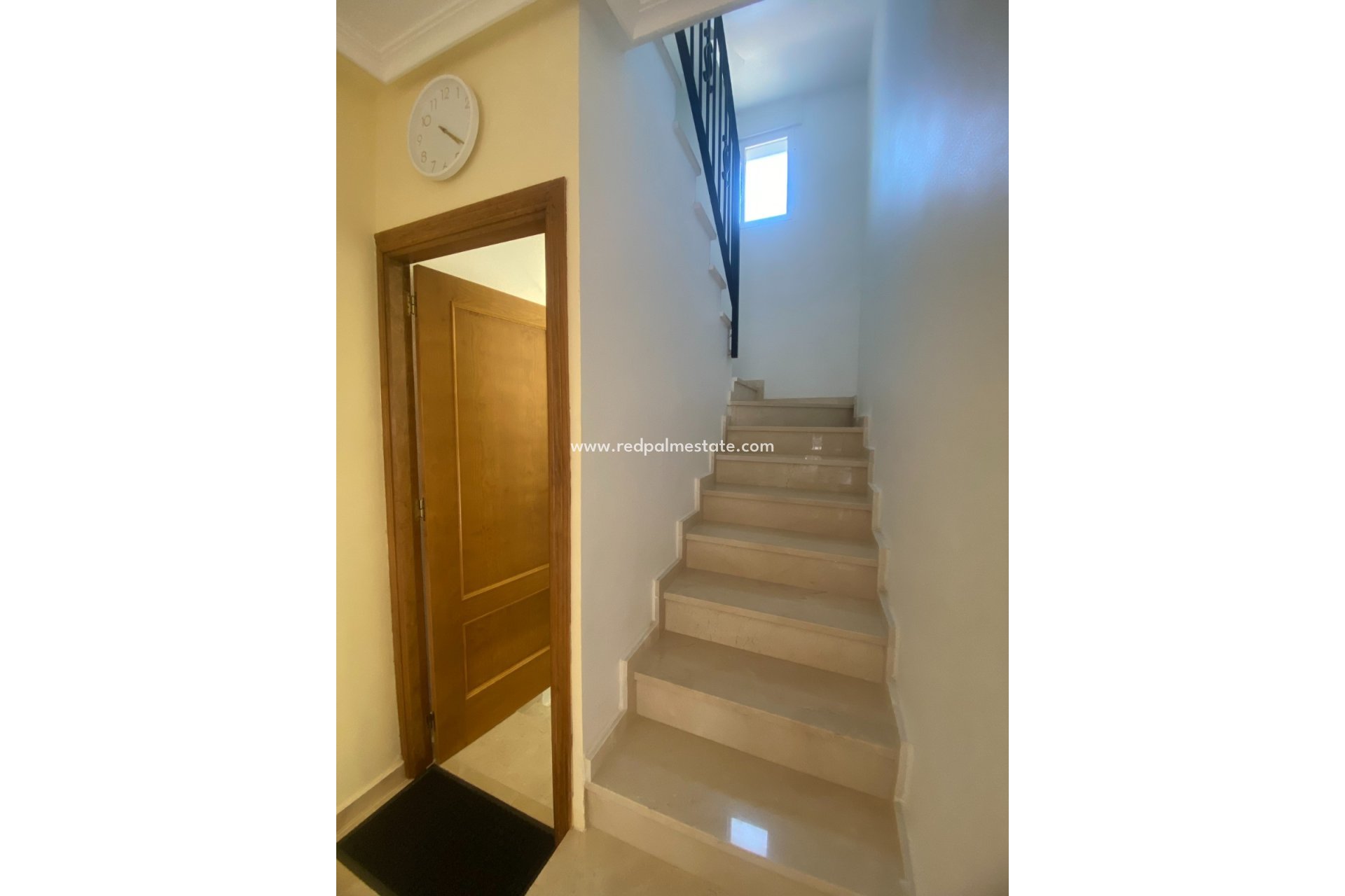 Resale - Town House -
San Miguel de Salinas - Altos De San Miguel