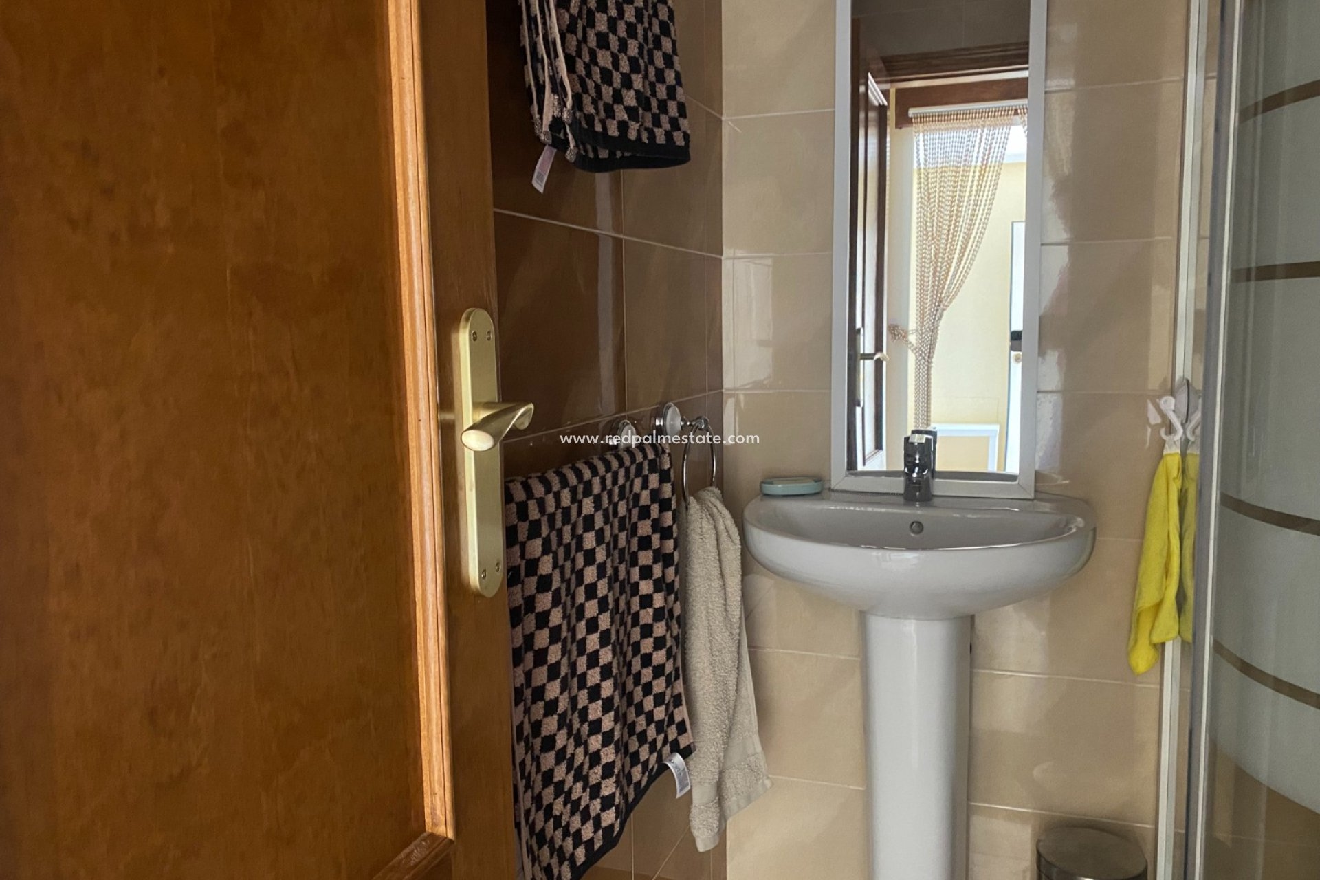 Resale - Town House -
San Miguel de Salinas - Altos De San Miguel