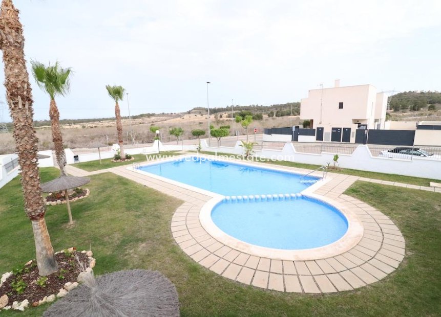 Resale - Town House -
San Miguel de Salinas - Cerro del Sol