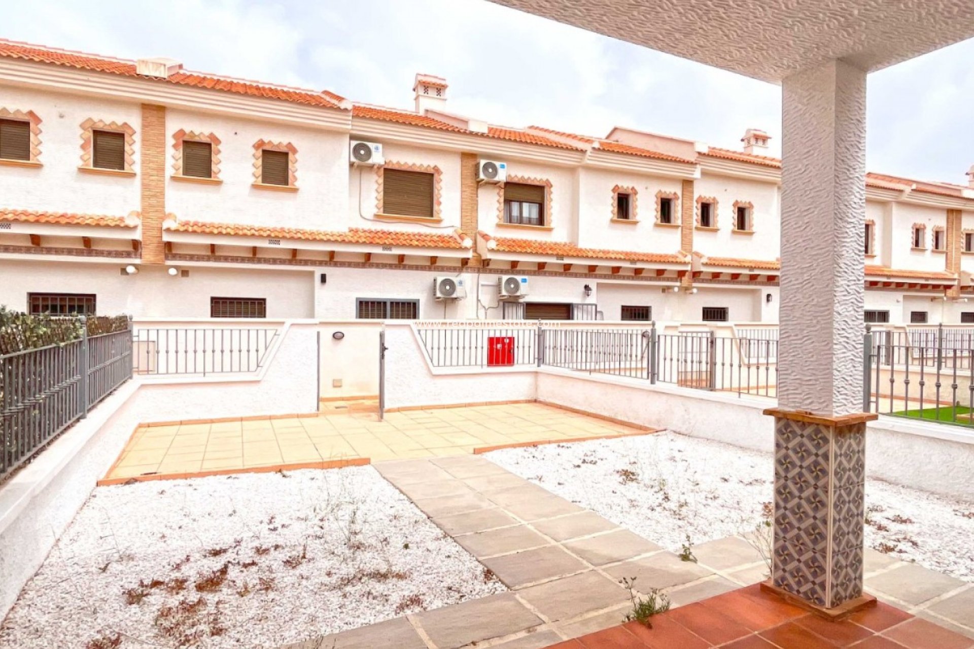 Resale - Town House -
San Miguel de Salinas - Inland