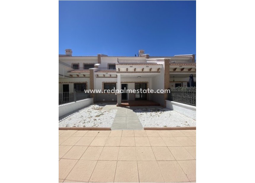 Resale - Town House -
San Miguel de Salinas - Inland