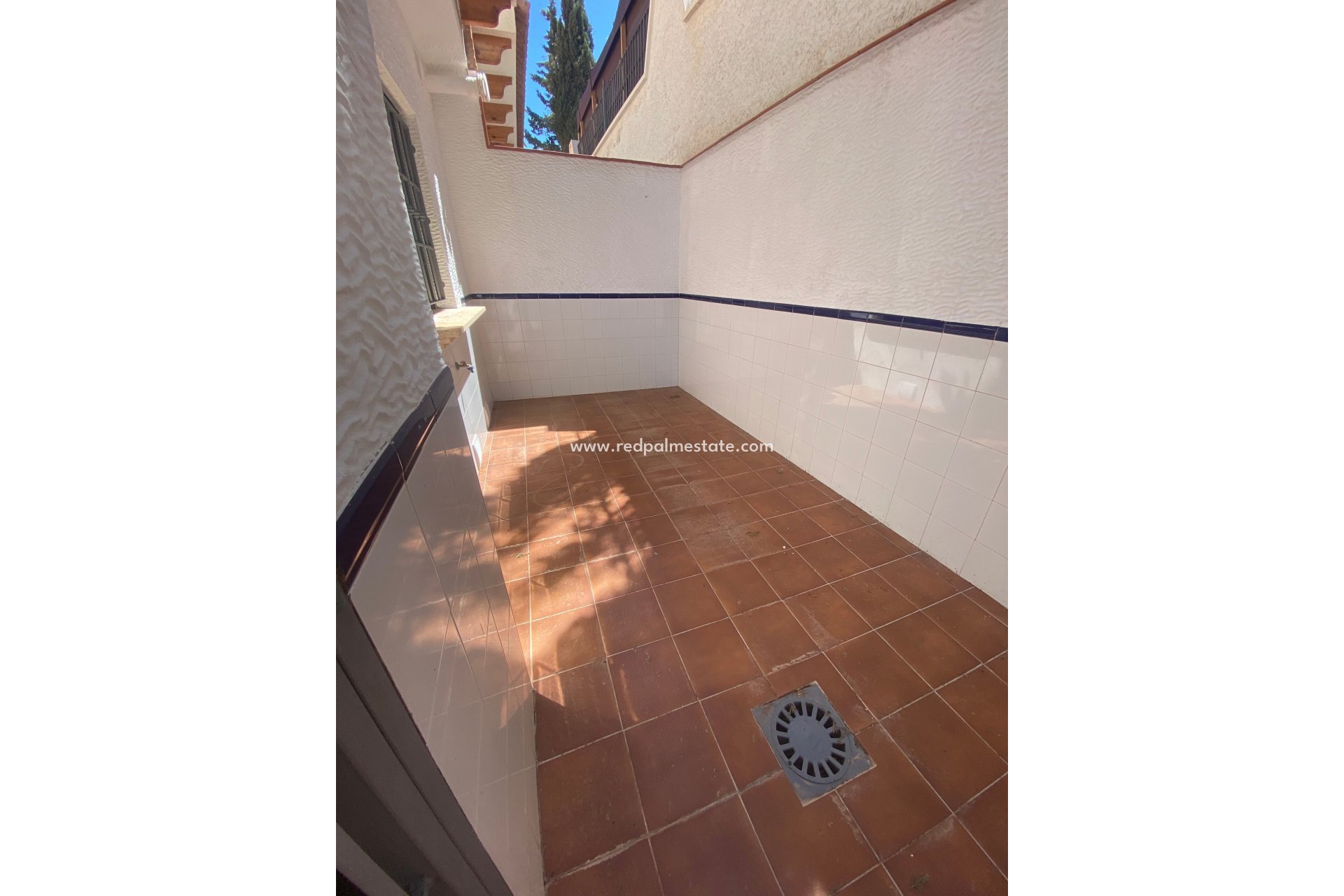 Resale - Town House -
San Miguel de Salinas - Inland