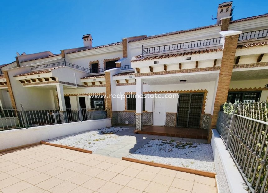 Resale - Town House -
San Miguel de Salinas - Inland