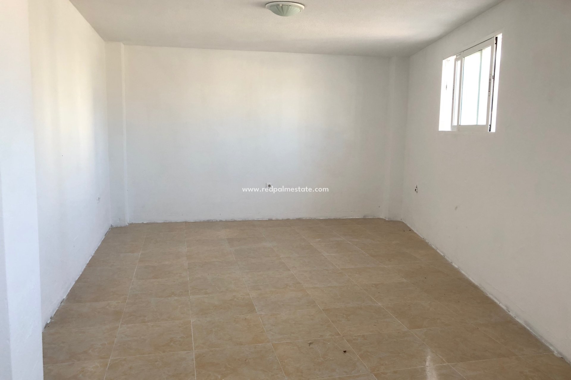 Resale - Town House -
San Miguel de Salinas - Inland
