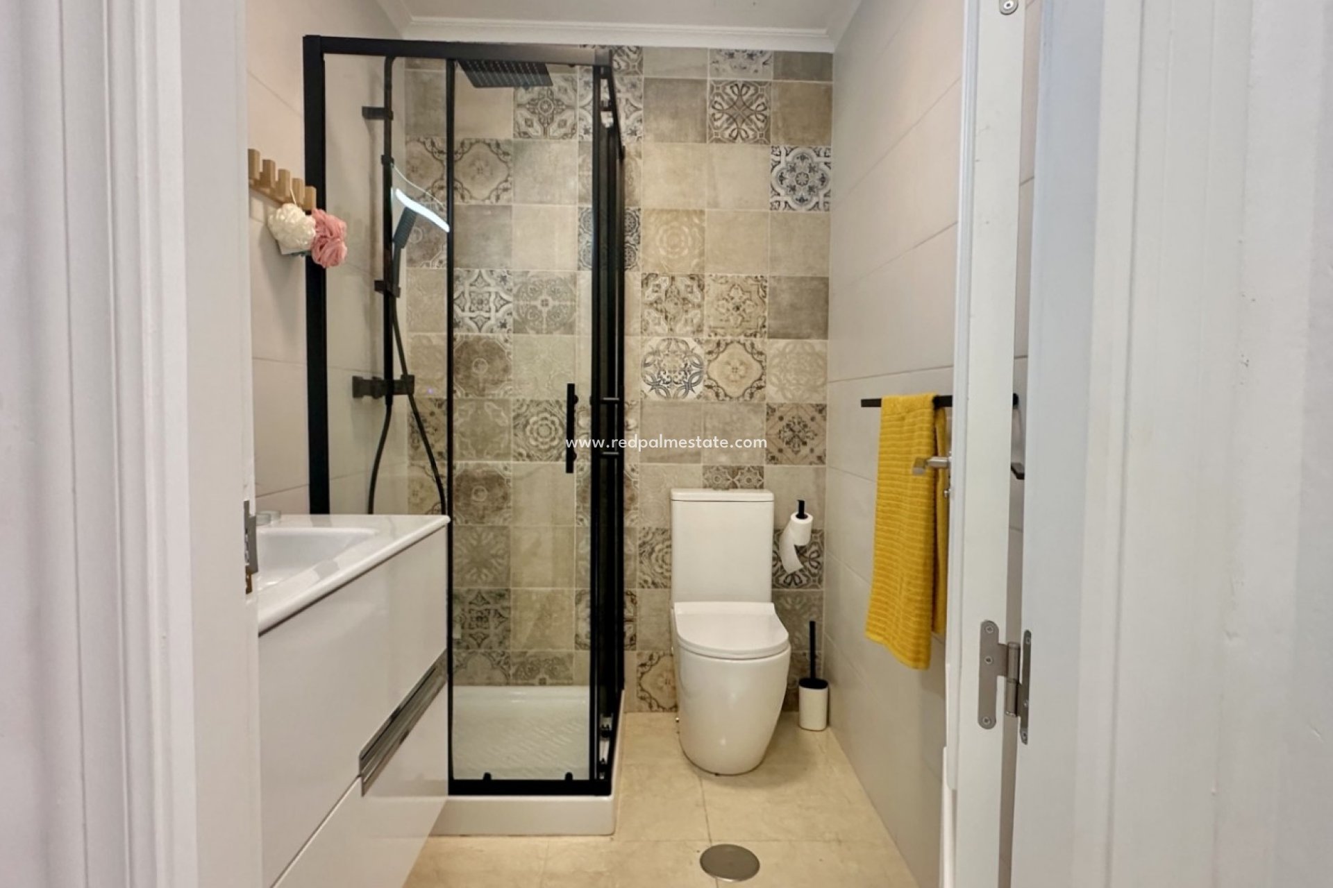 Resale - Town House -
San Miguel de Salinas - Inland