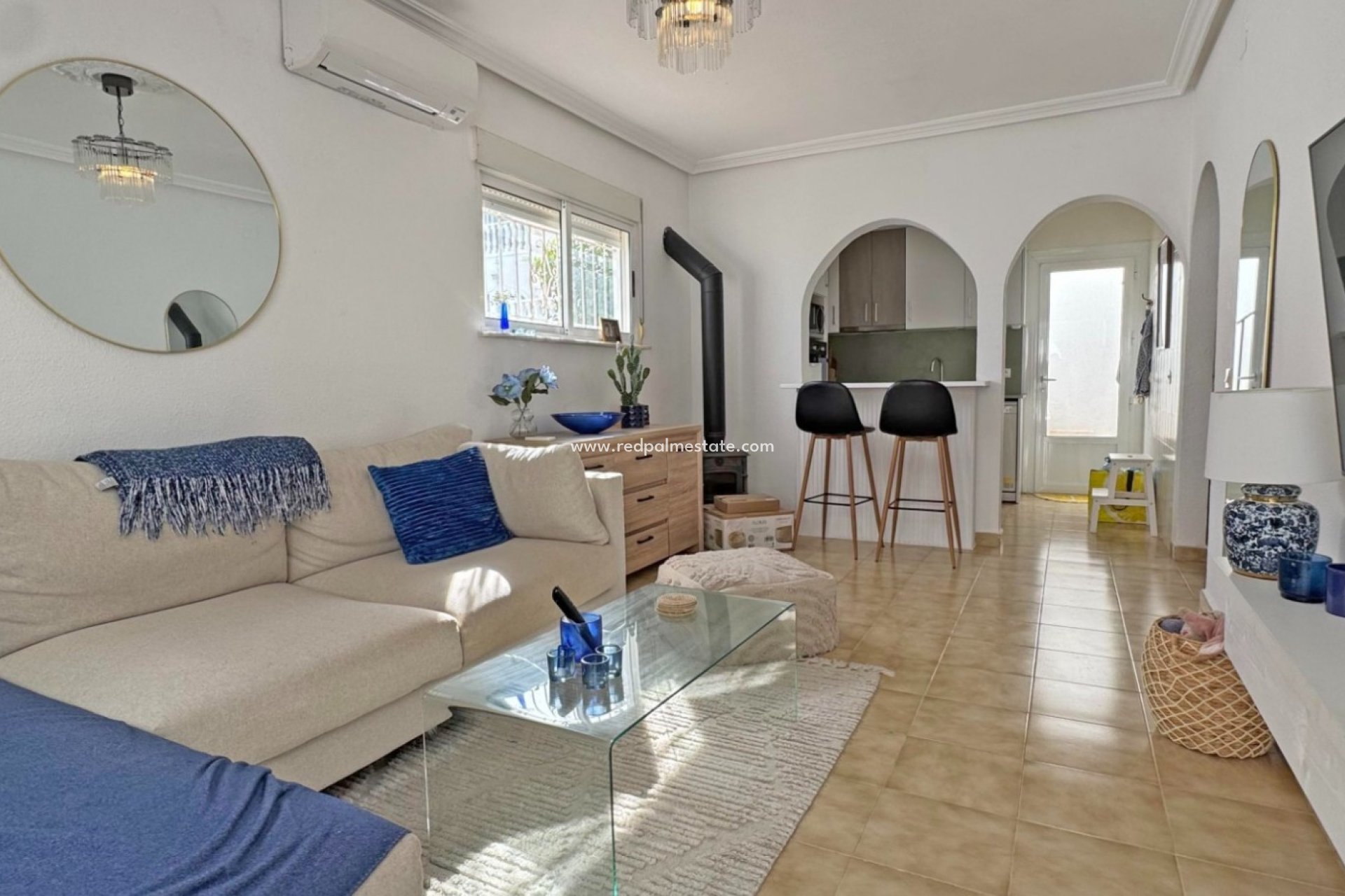 Resale - Town House -
San Miguel de Salinas - Inland