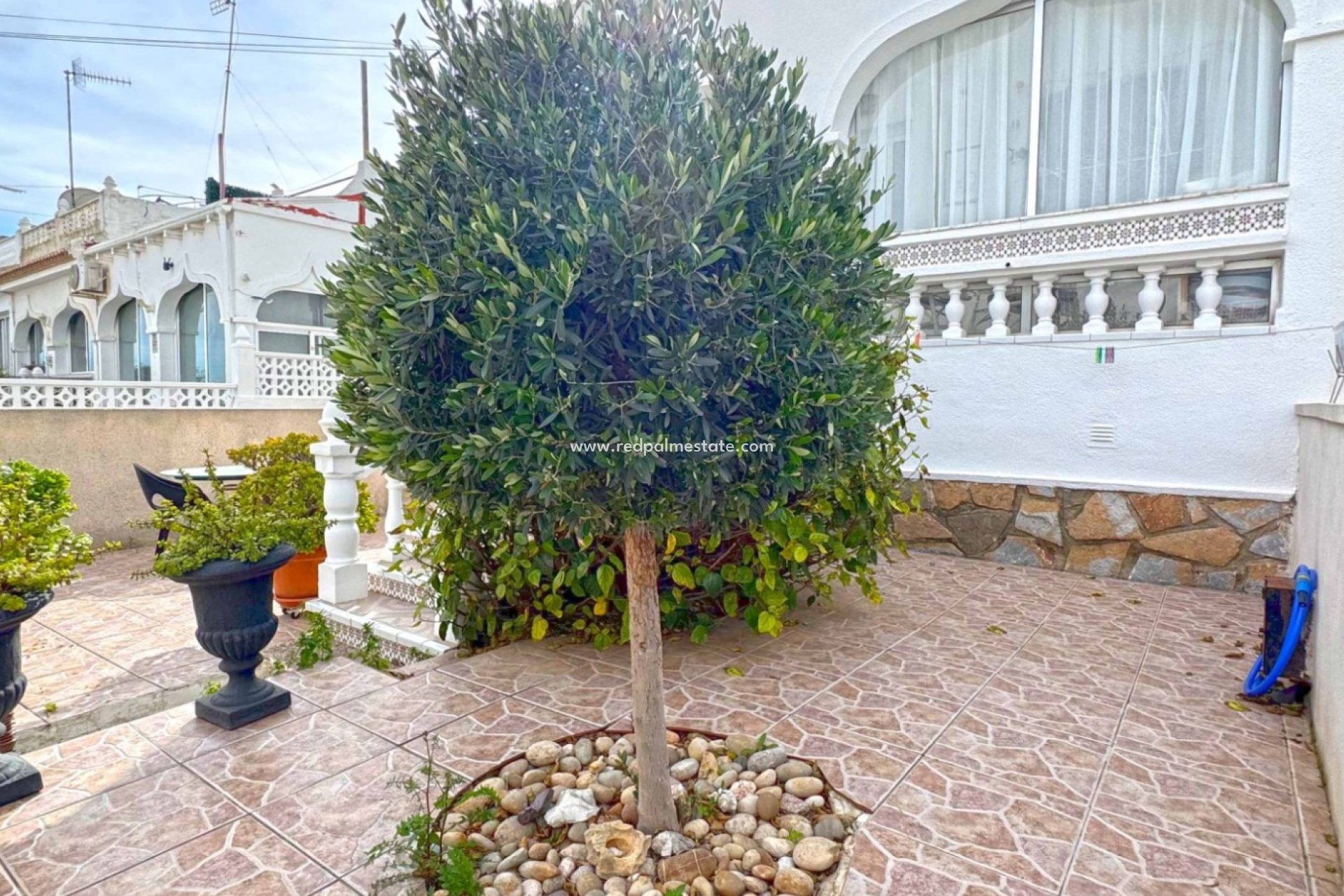 Resale - Town House -
San Miguel de Salinas - Inland