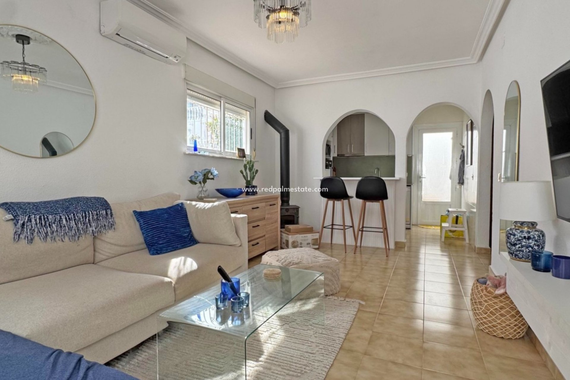 Resale - Town House -
San Miguel de Salinas - Inland