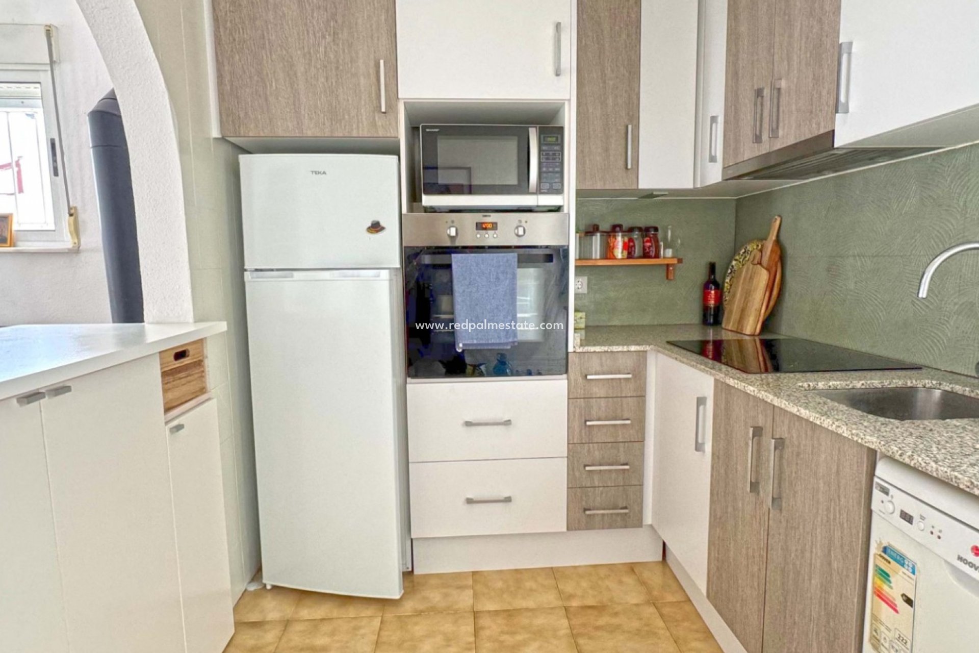 Resale - Town House -
San Miguel de Salinas - Inland