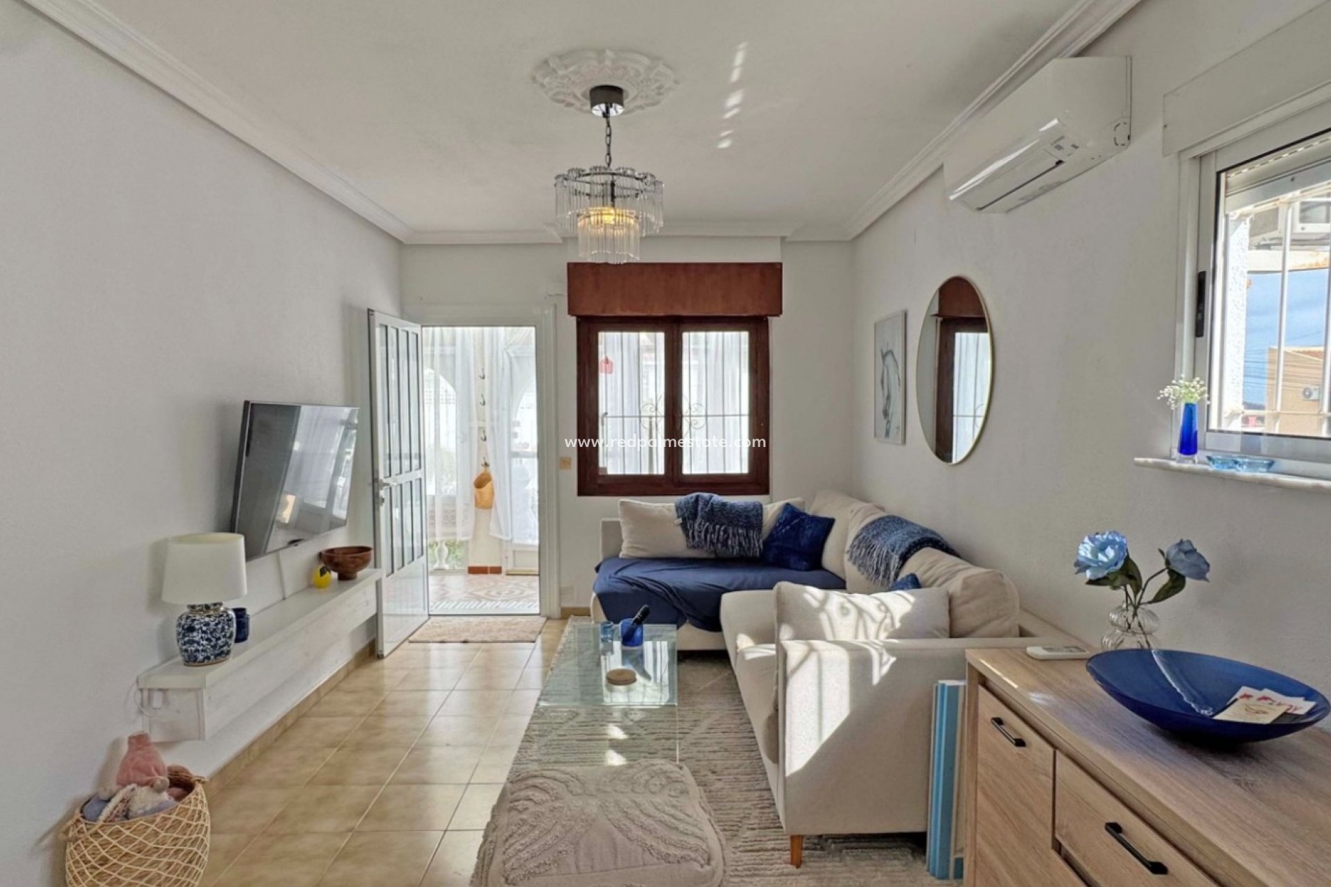 Resale - Town House -
San Miguel de Salinas - Inland