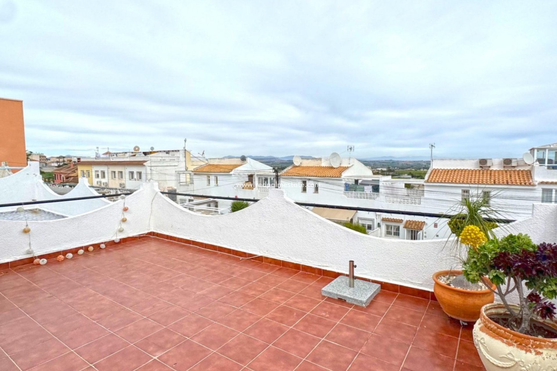 Resale - Town House -
San Miguel de Salinas - Inland
