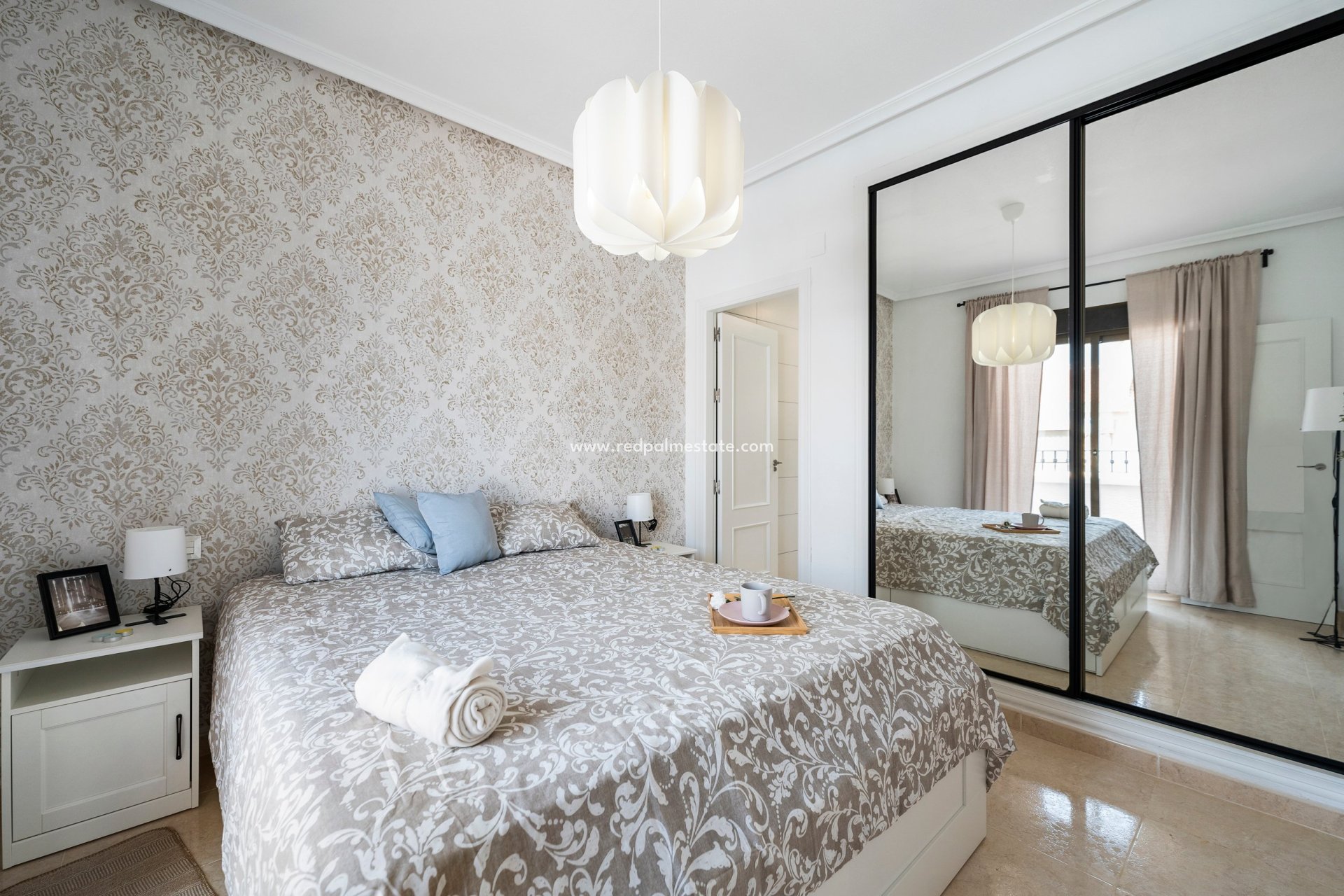 Resale - Town House -
San Miguel de Salinas - Inland