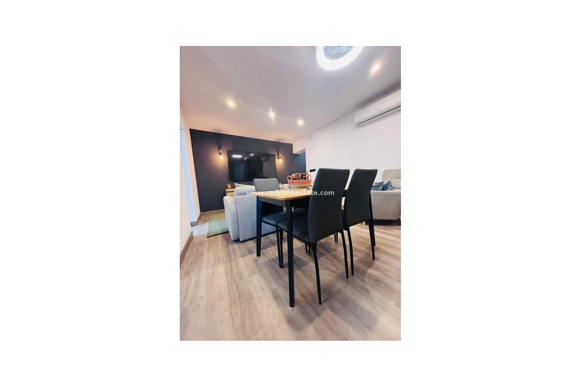 Resale - Town House -
San Miguel de Salinas - Inland