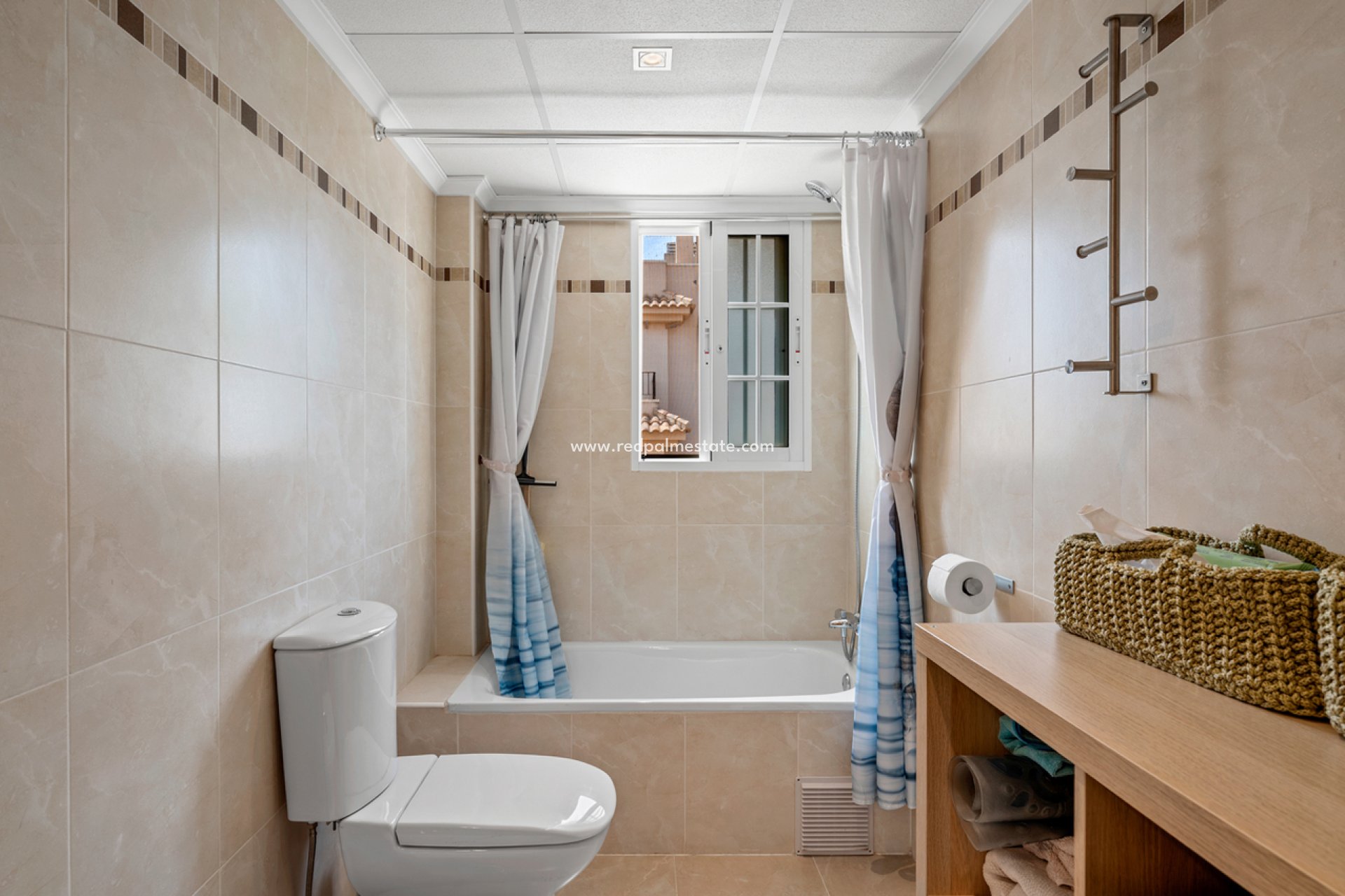 Resale - Town House -
San Miguel de Salinas - Inland