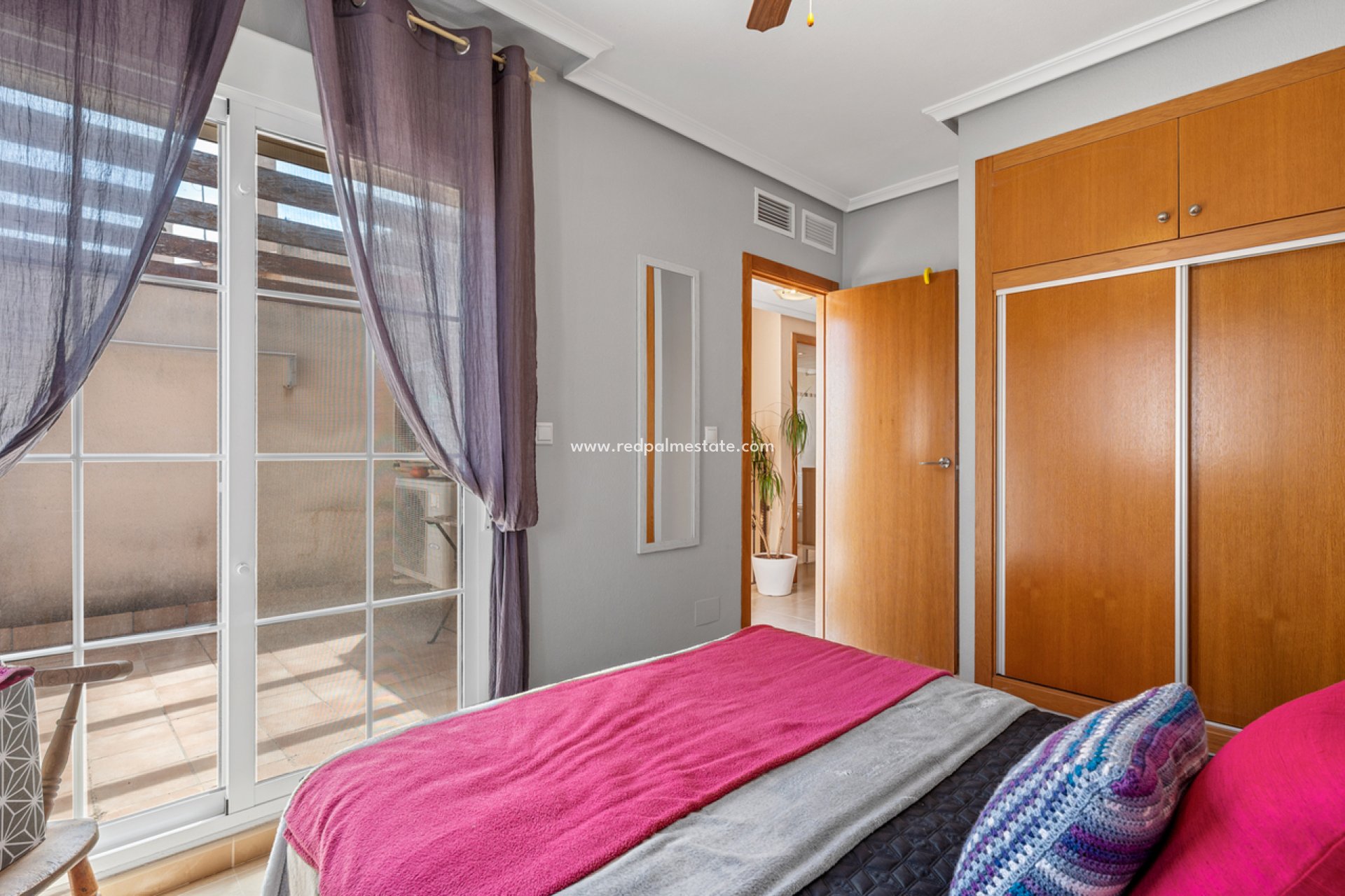 Resale - Town House -
San Miguel de Salinas - Inland