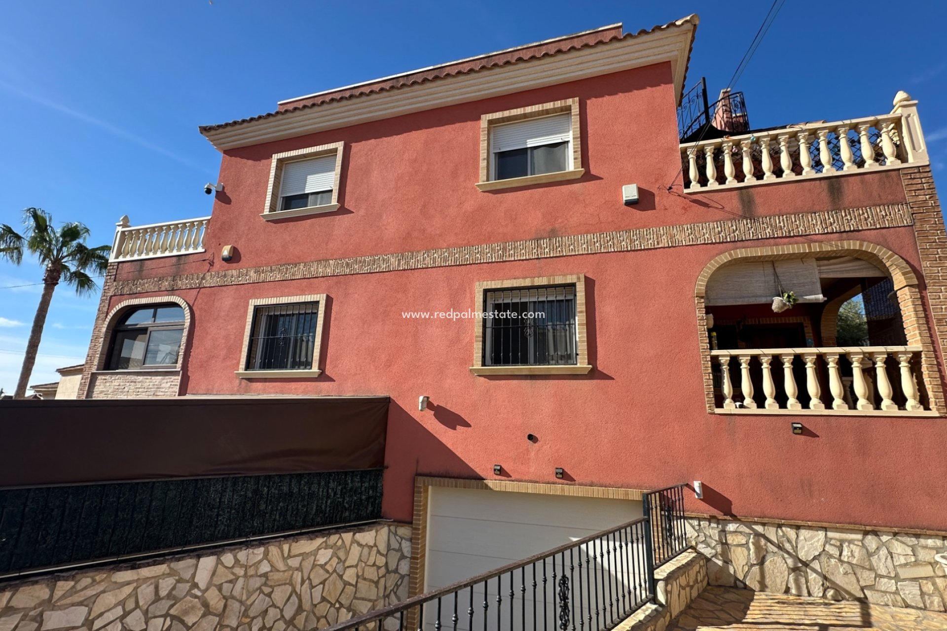 Resale - Town House -
San Miguel de Salinas - Inland
