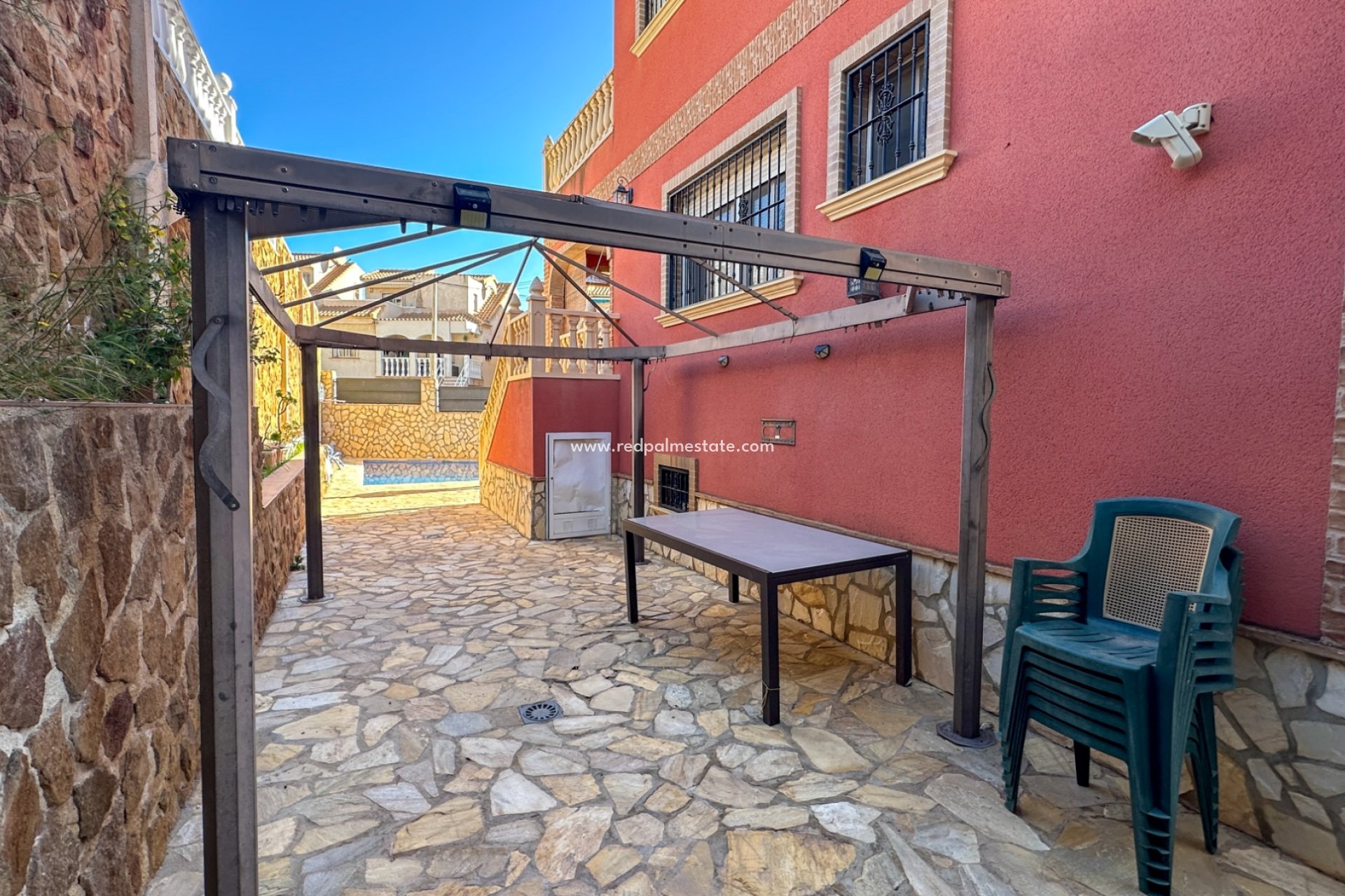 Resale - Town House -
San Miguel de Salinas - Inland