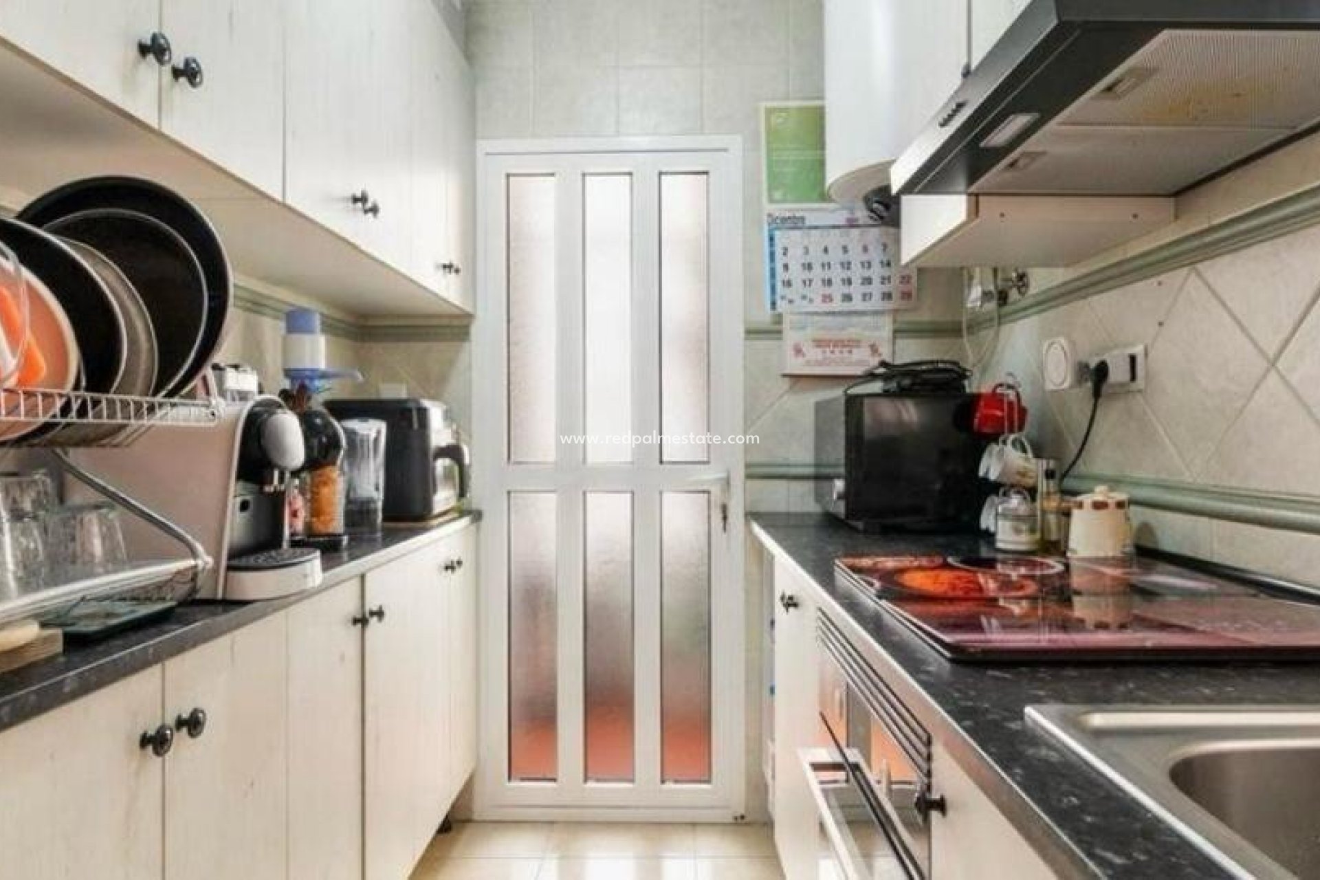 Resale - Town House -
San Miguel de Salinas - Las Filipinas