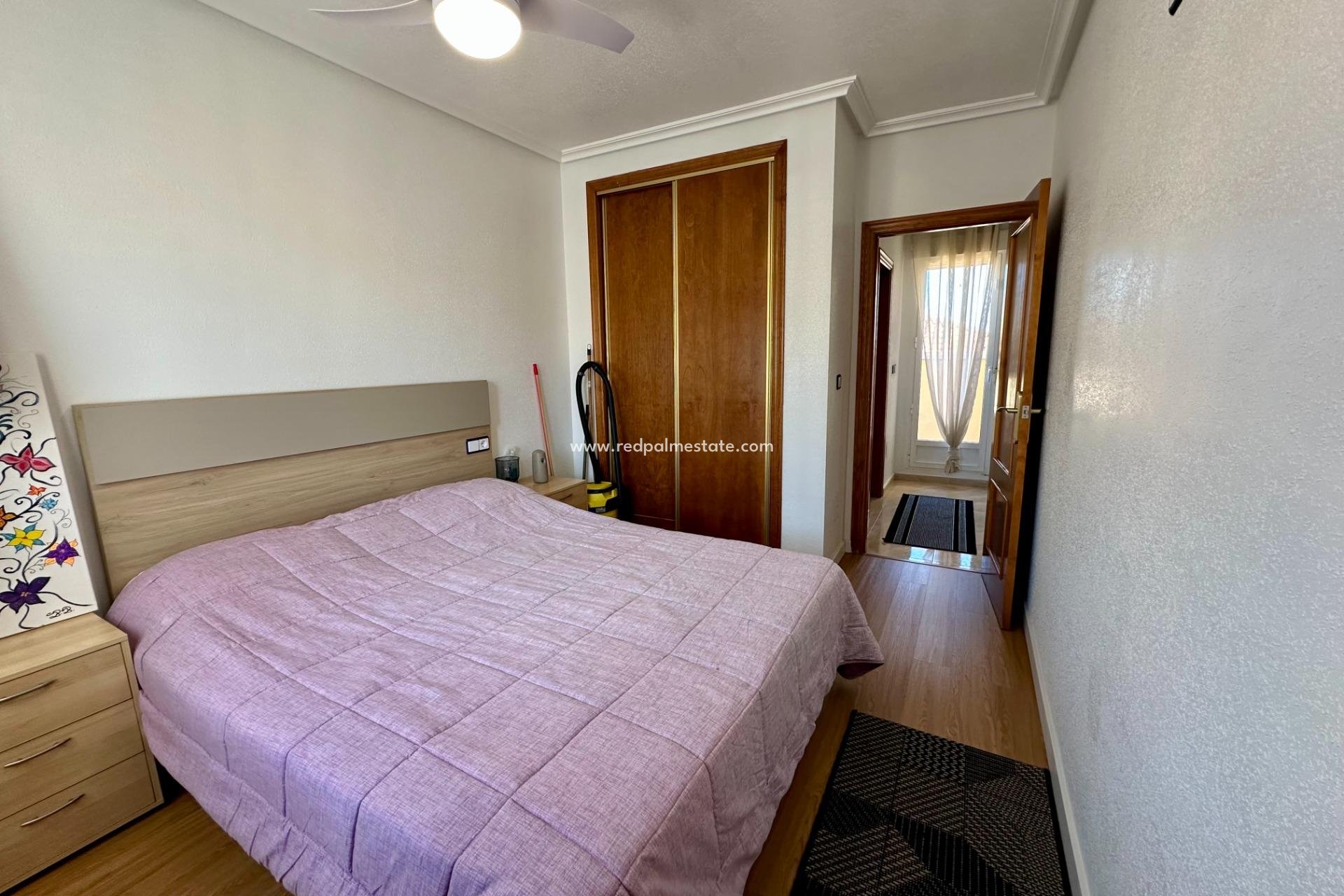 Resale - Town House -
San Miguel de Salinas - Residencial Los Flamencos