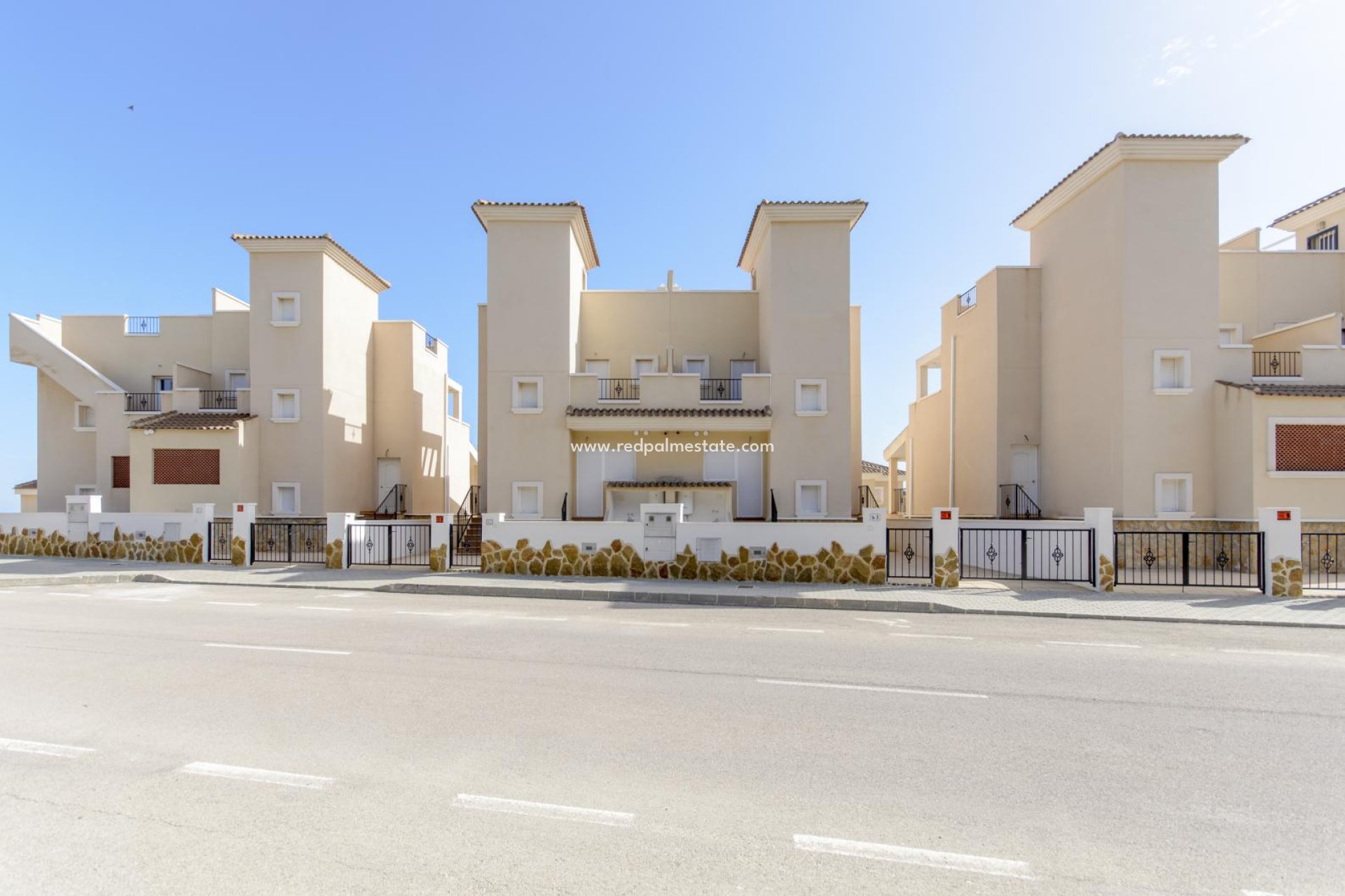 Resale - Town House -
San Miguel de Salinas - San Miguel Salinas