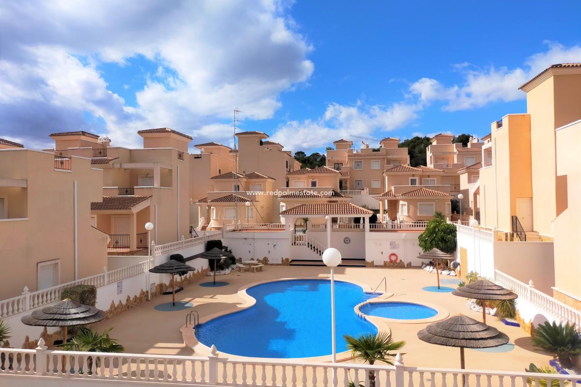 Resale - Town House -
San Miguel de Salinas - San Miguel Salinas