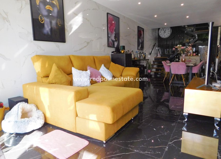 Resale - Town House -
San Miguel de Salinas - San Miguel Salinas