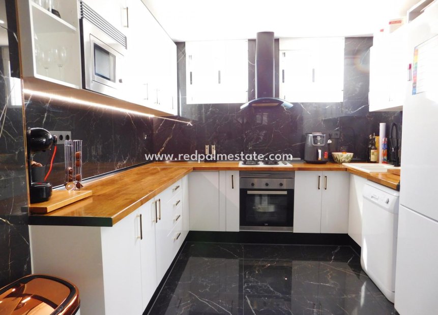 Resale - Town House -
San Miguel de Salinas - San Miguel Salinas