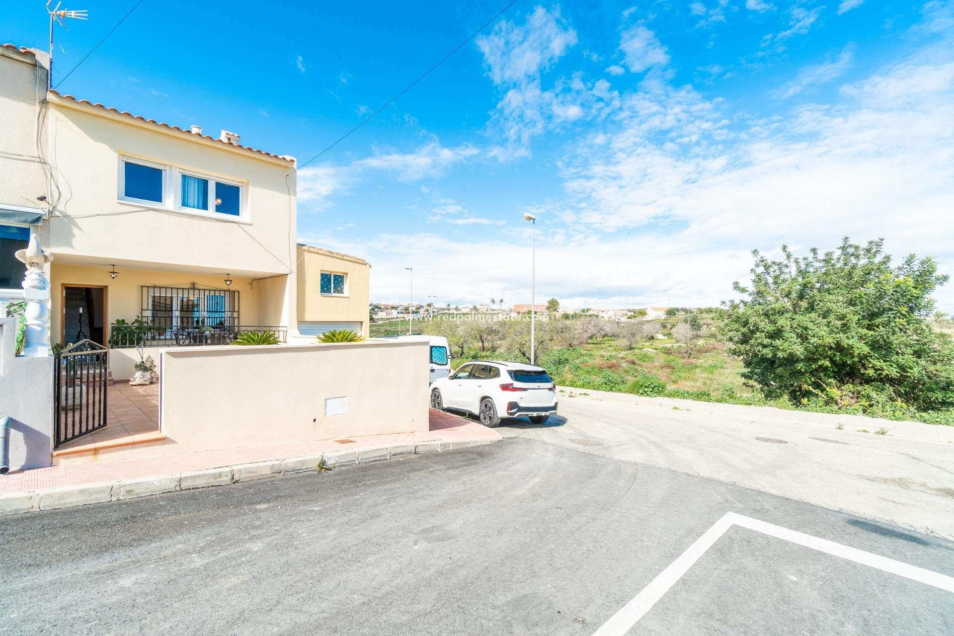 Resale - Town House -
San Miguel de Salinas - Torremendo