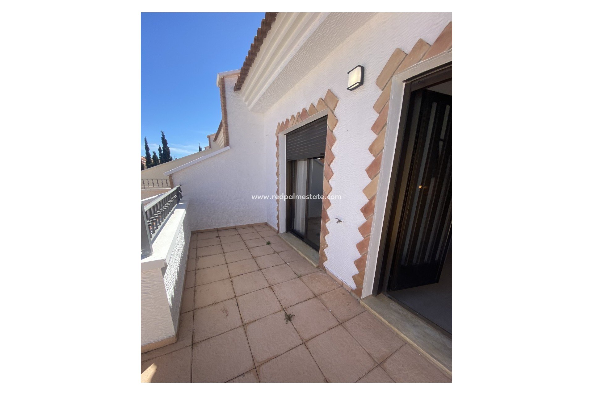 Resale - Town House -
San Miguel de Salinas