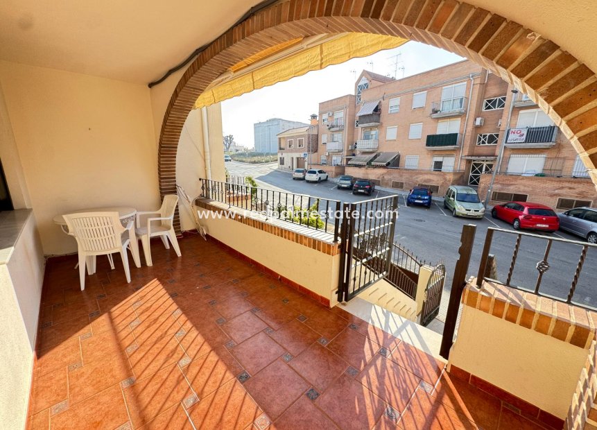 Resale - Town House -
San Miguel de Salinas